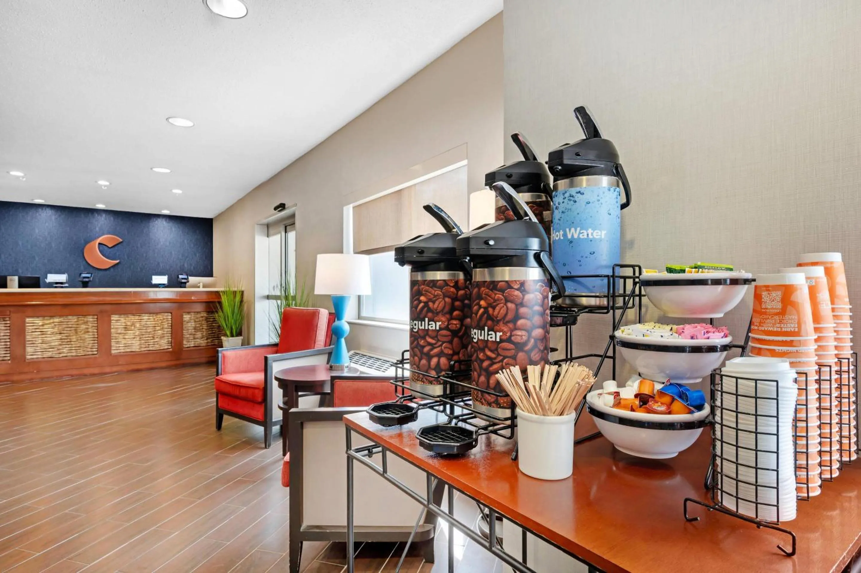 Breakfast in Comfort Inn & Suites North Greenfield