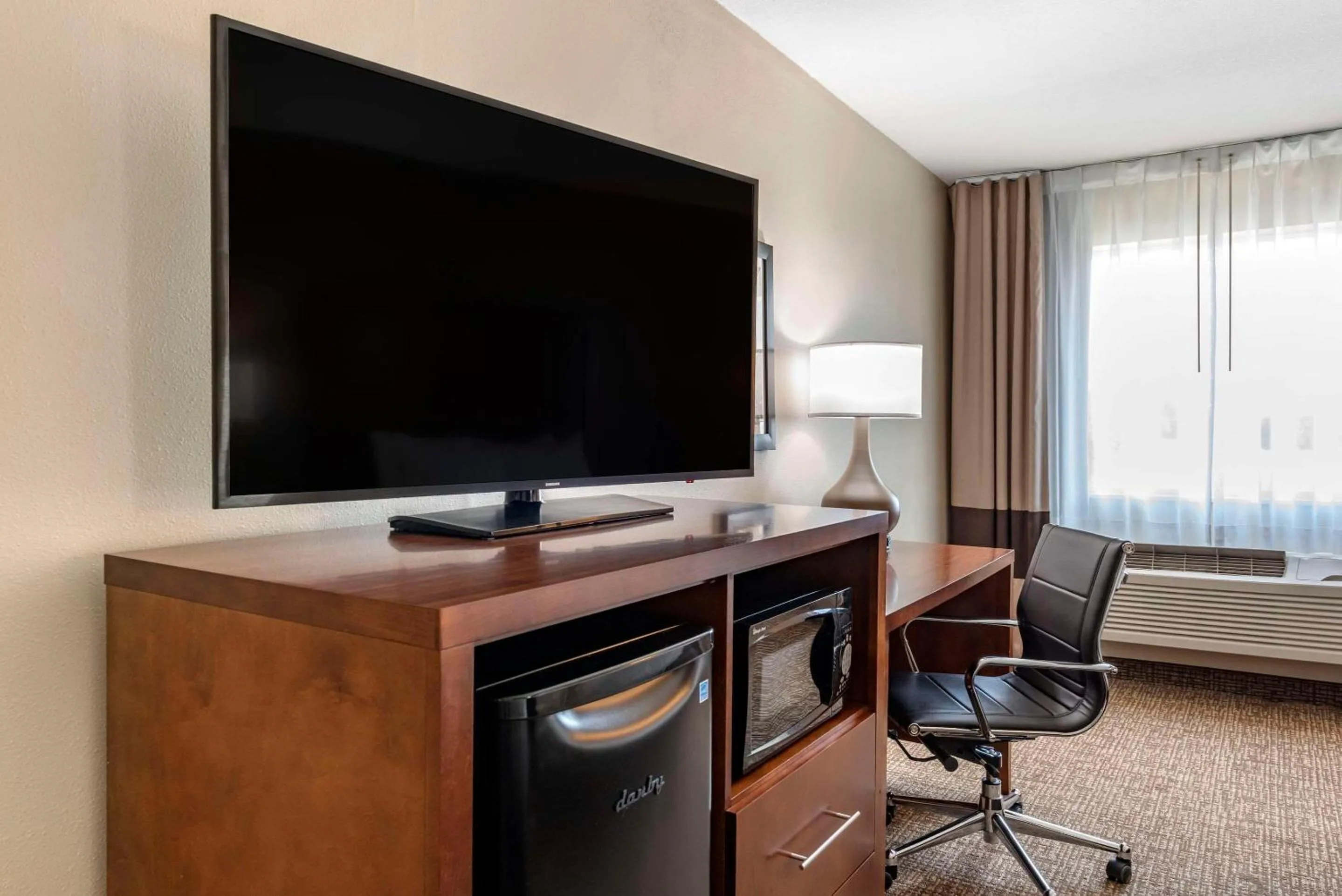 Bedroom in Comfort Inn