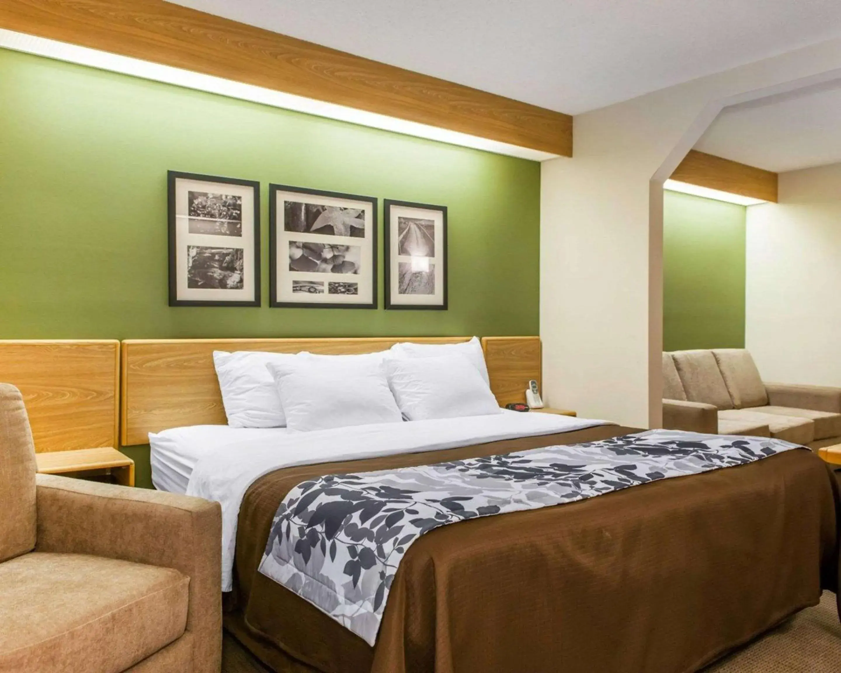 Photo of the whole room, Bed in Sleep Inn Elkhart North Photo of the whole room, Bed in Sleep Inn Elkhart North