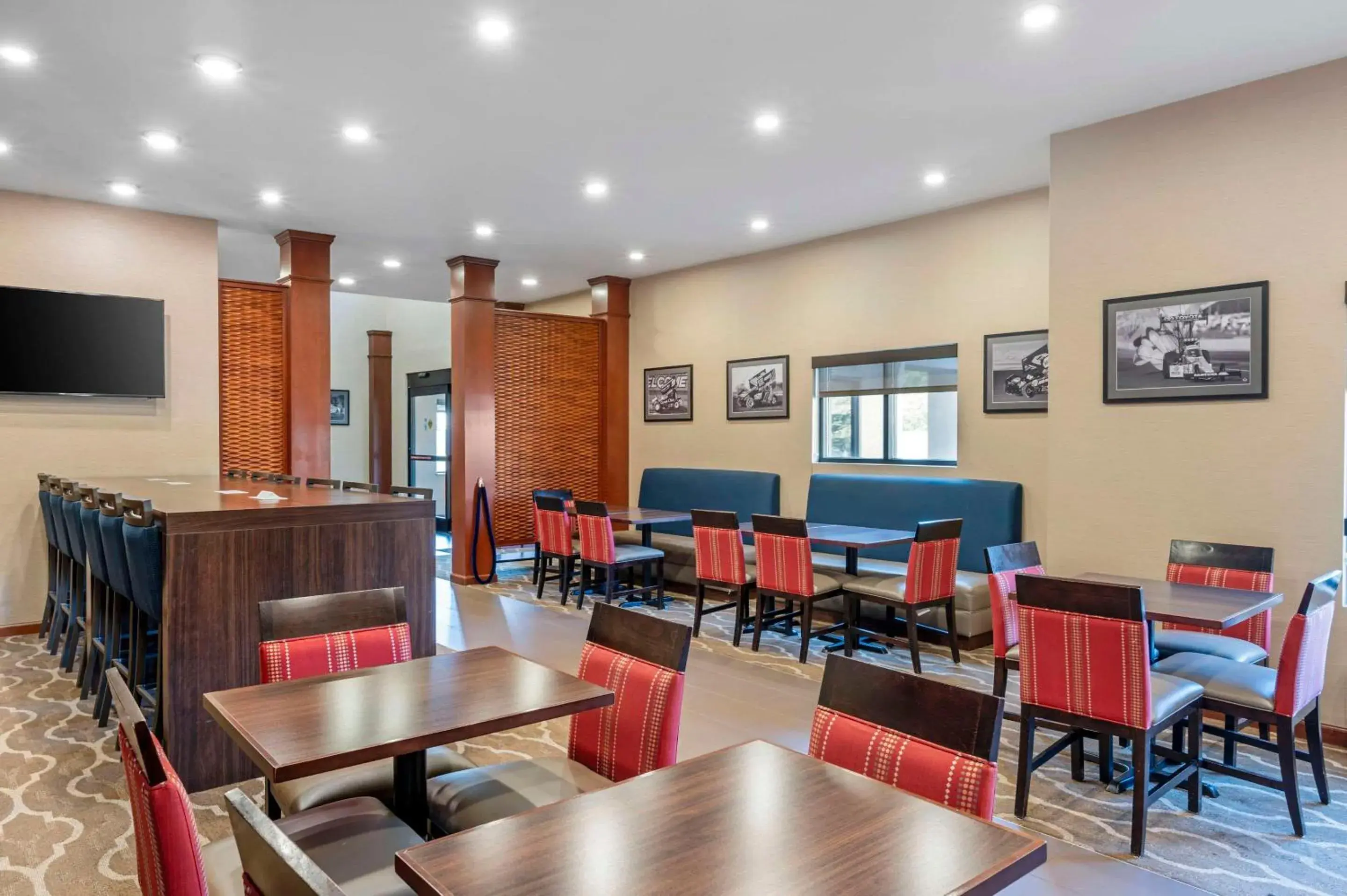 Breakfast in Comfort Suites West Indianapolis - Brownsburg Breakfast in Comfort Suites West Indianapolis - Brownsburg