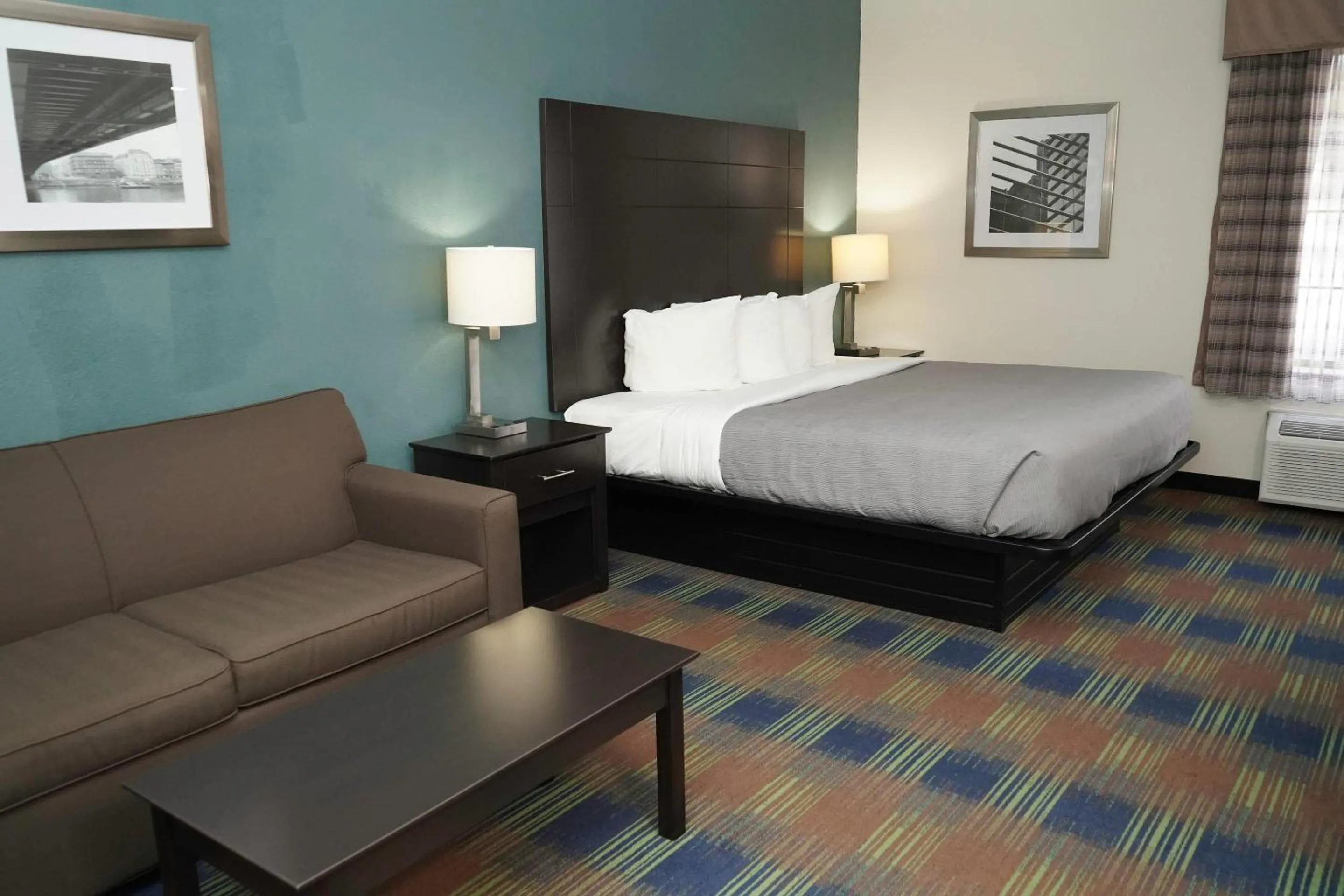 Bedroom, Bed in Quality Inn North Vernon