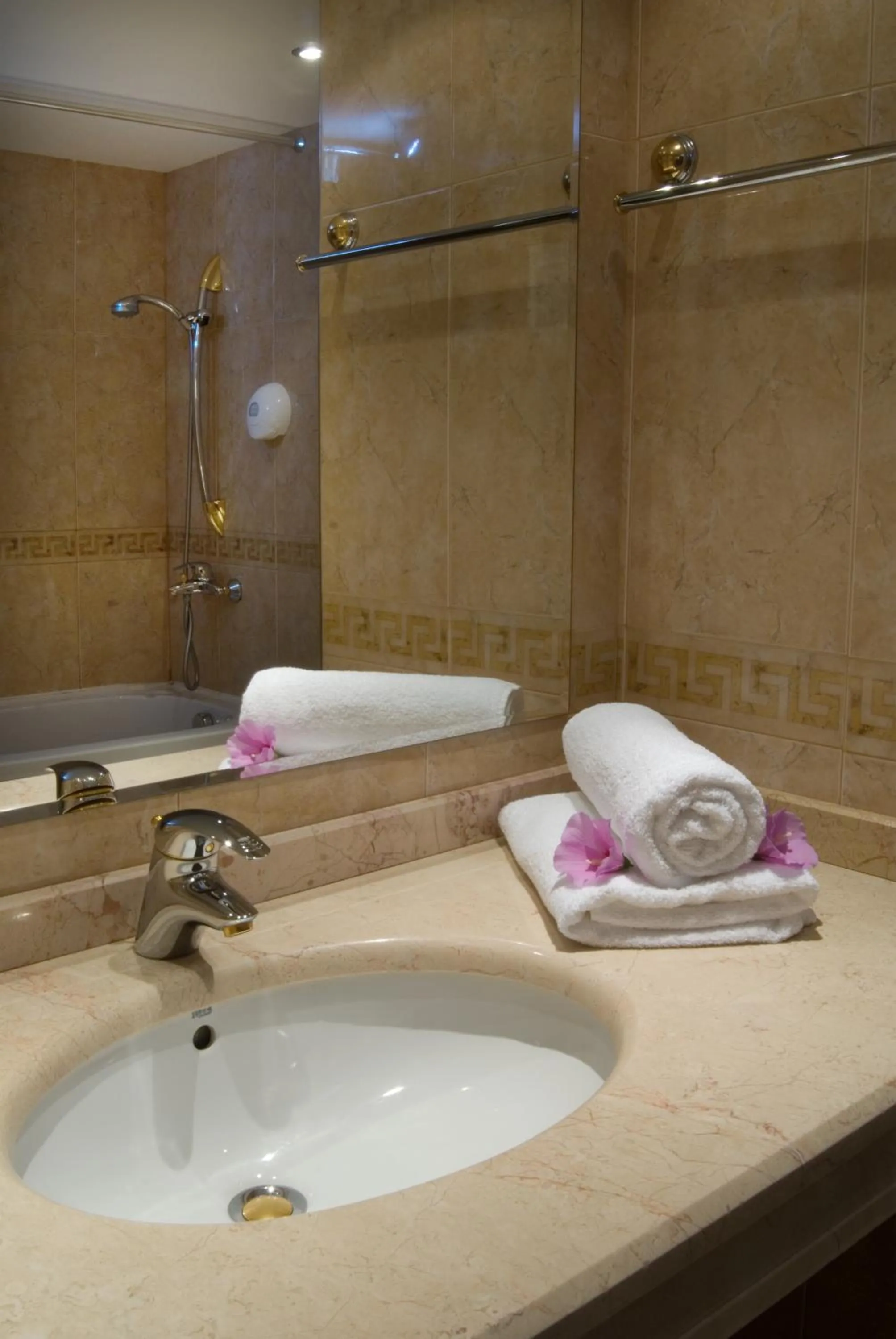 Bathroom in Duni Marina Royal Palace Hotel - Ultra All Inclusive