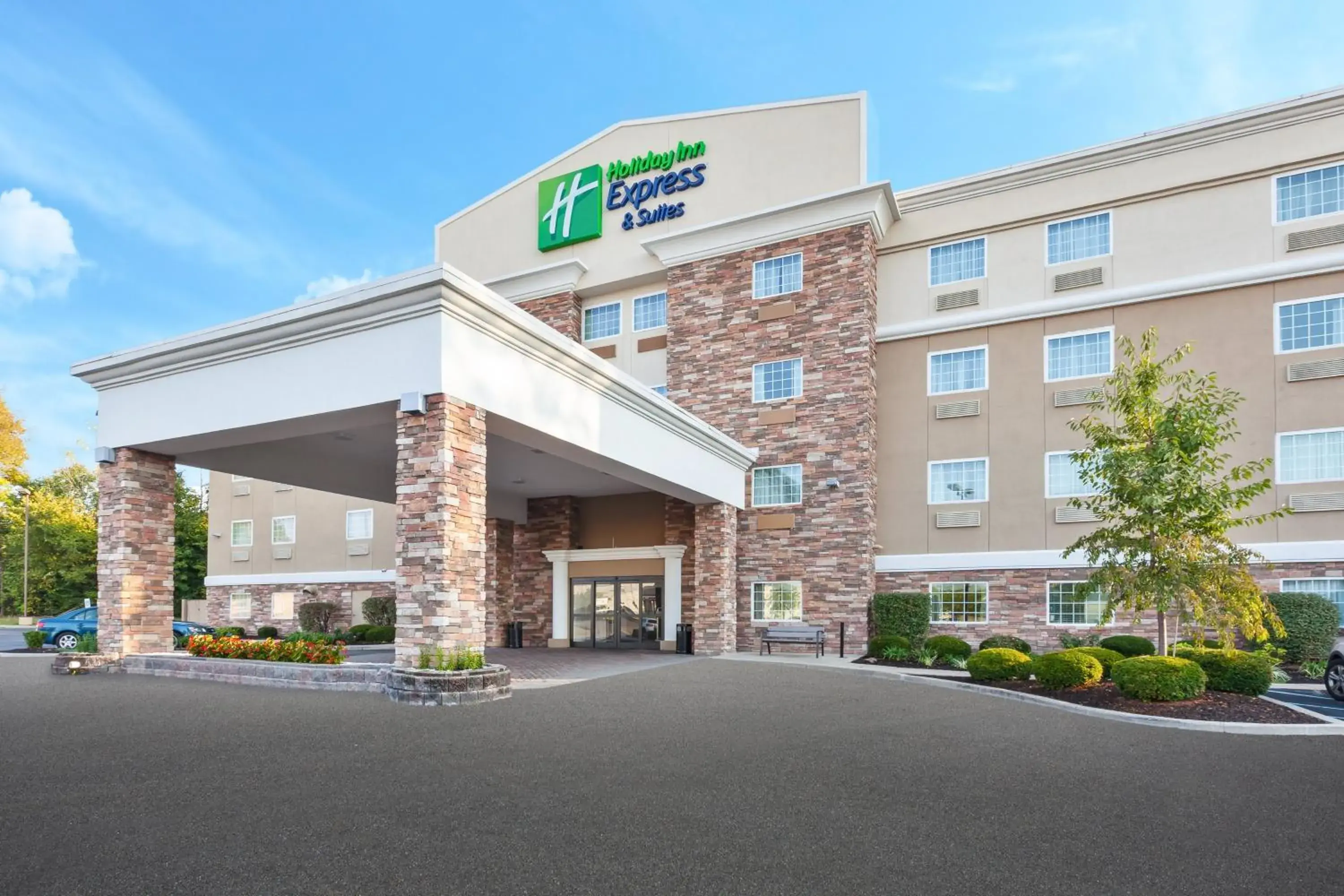 Property building in Holiday Inn Express & Suites Carmel North – Westfield by IHG Property building in Holiday Inn Express & Suites Carmel North – Westfield by IHG