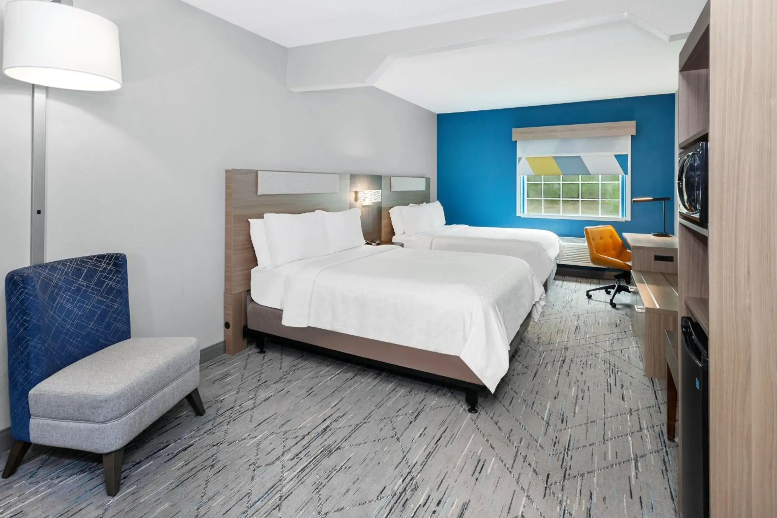 Queen Room with Two Queen Beds - Mobility Access Tub/Non-Smoking in Holiday Inn Express & Suites Carmel North – Westfield by IHG Queen Room with Two Queen Beds - Mobility Access Tub/Non-Smoking in Holiday Inn Express & Suites Carmel North – Westfield by IHG