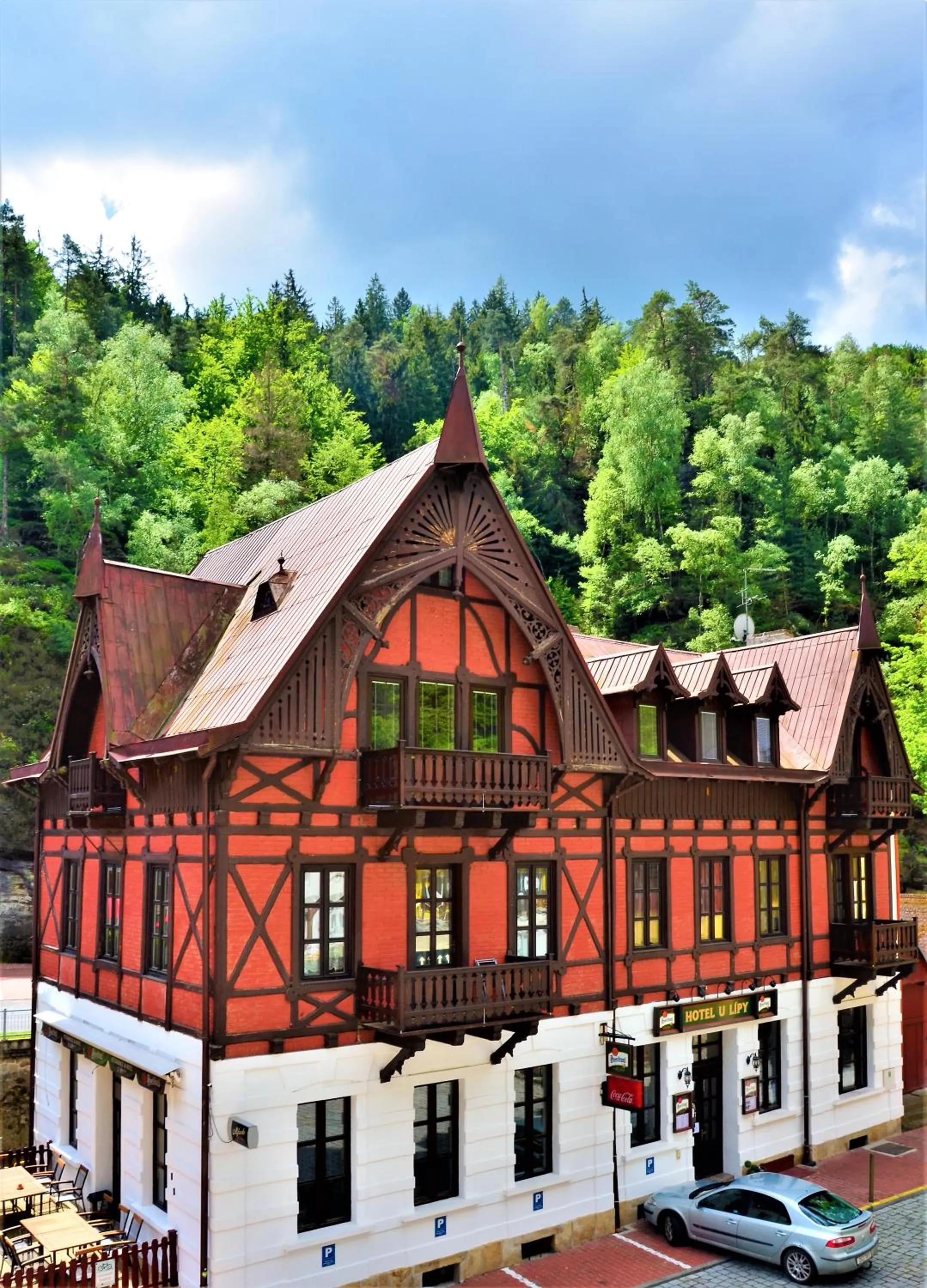 Property building in Hotel U Lípy