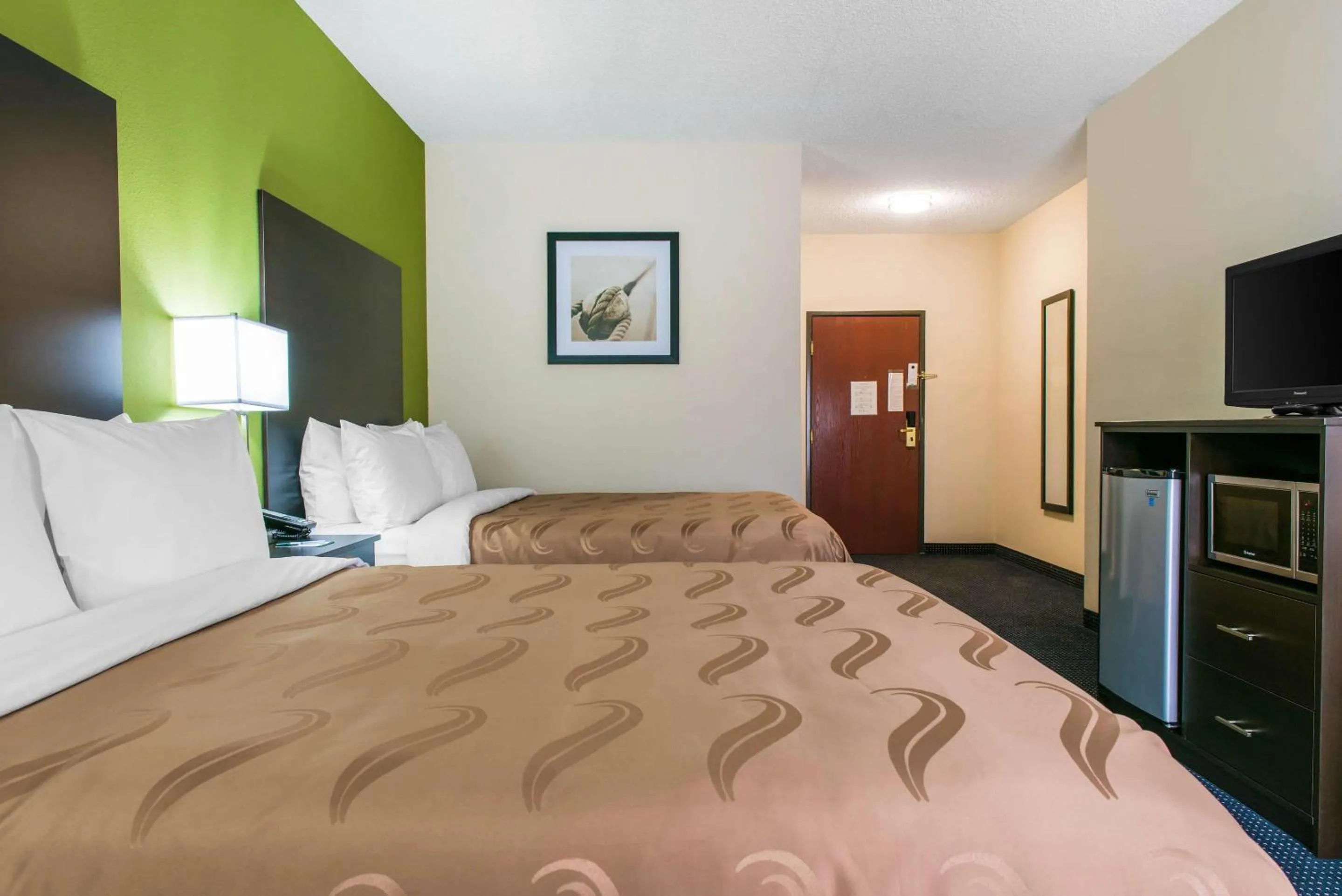 Bedroom, Bed in Quality Inn & Suites Anderson I-69