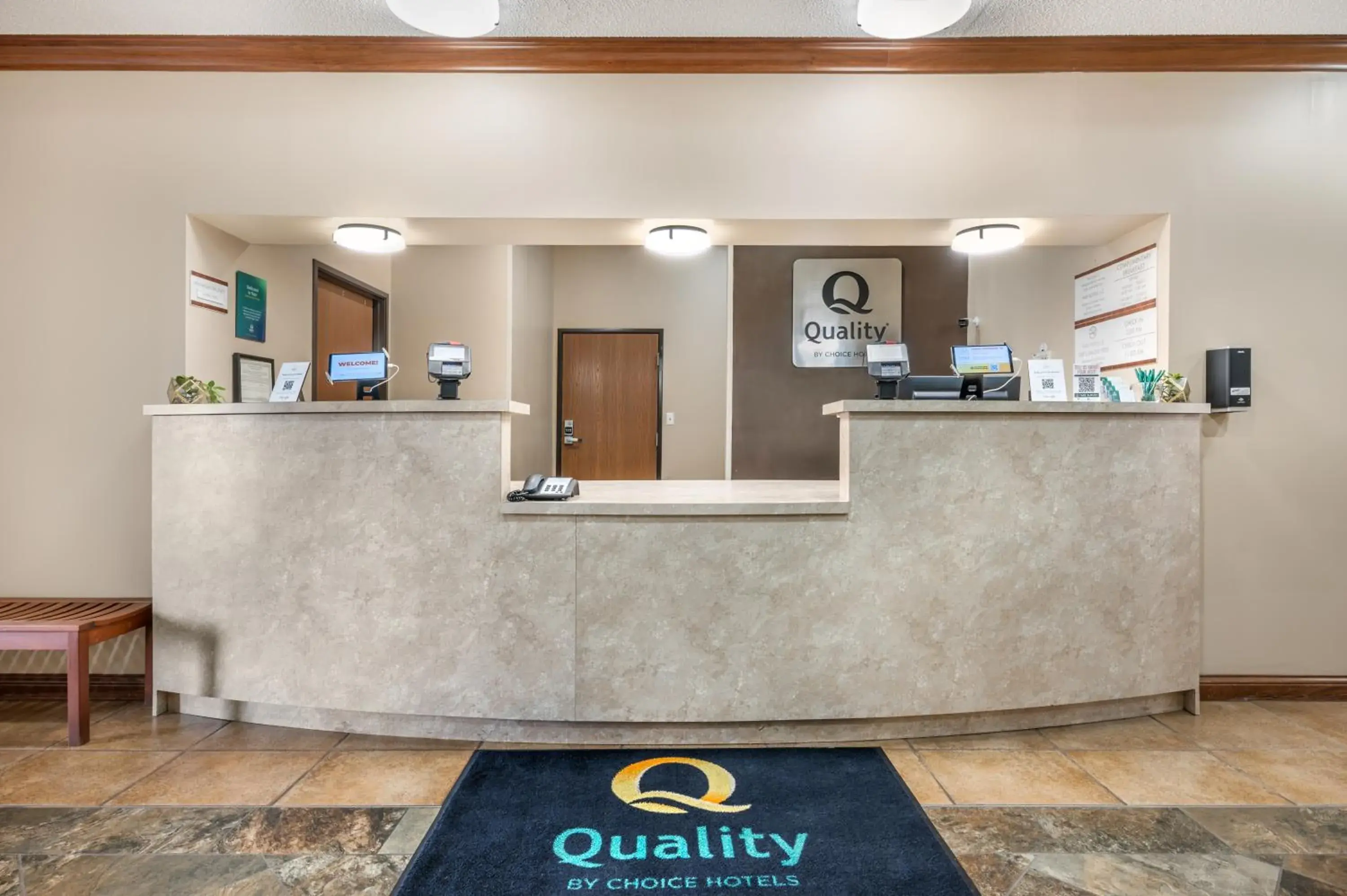 Lobby or reception in Quality Inn & Suites Rockport-Owensboro North GOLD AWARD WINNER Lobby or reception in Quality Inn & Suites Rockport-Owensboro North GOLD AWARD WINNER