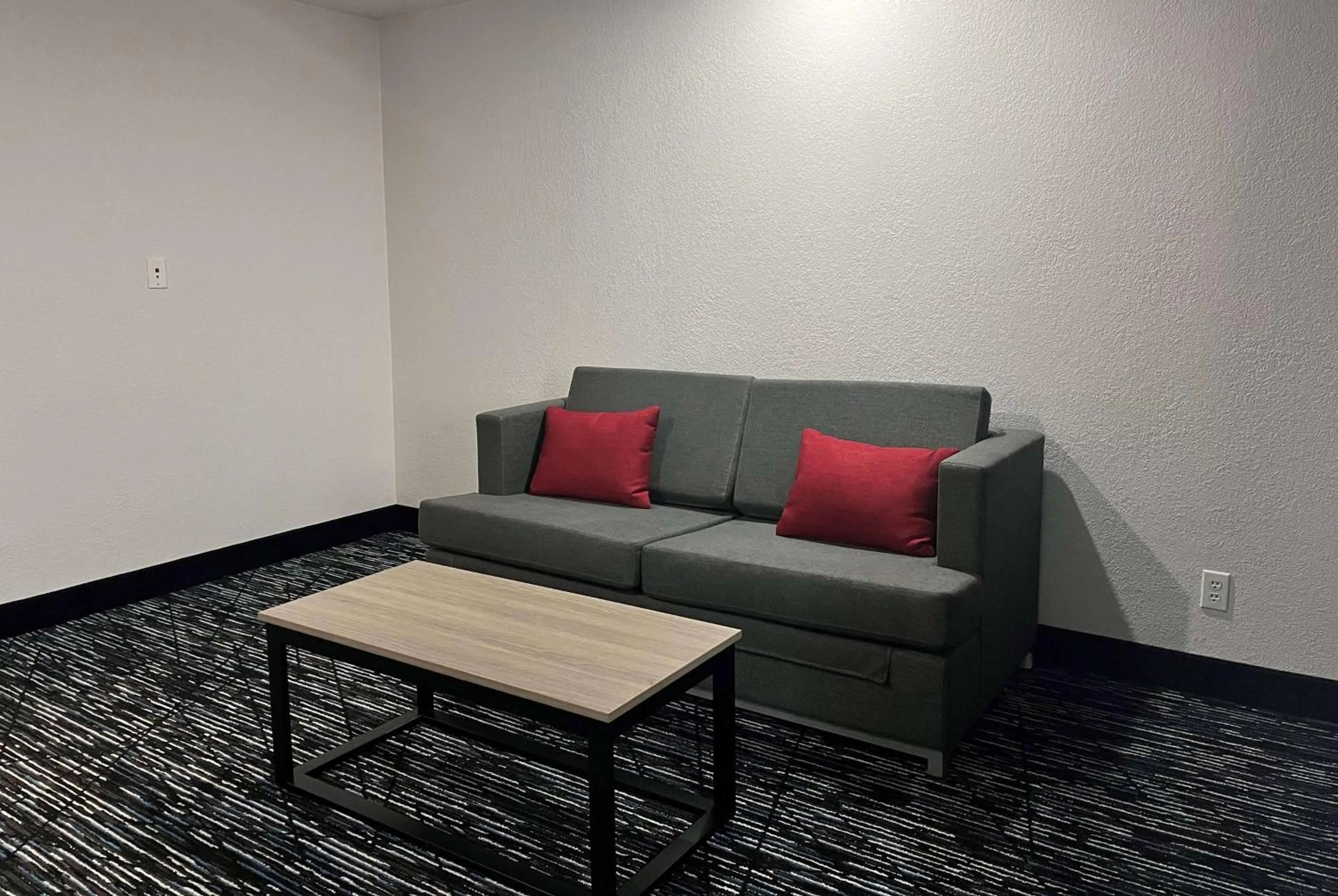 Photo of the whole room in Baymont by Wyndham Indianapolis Northeast