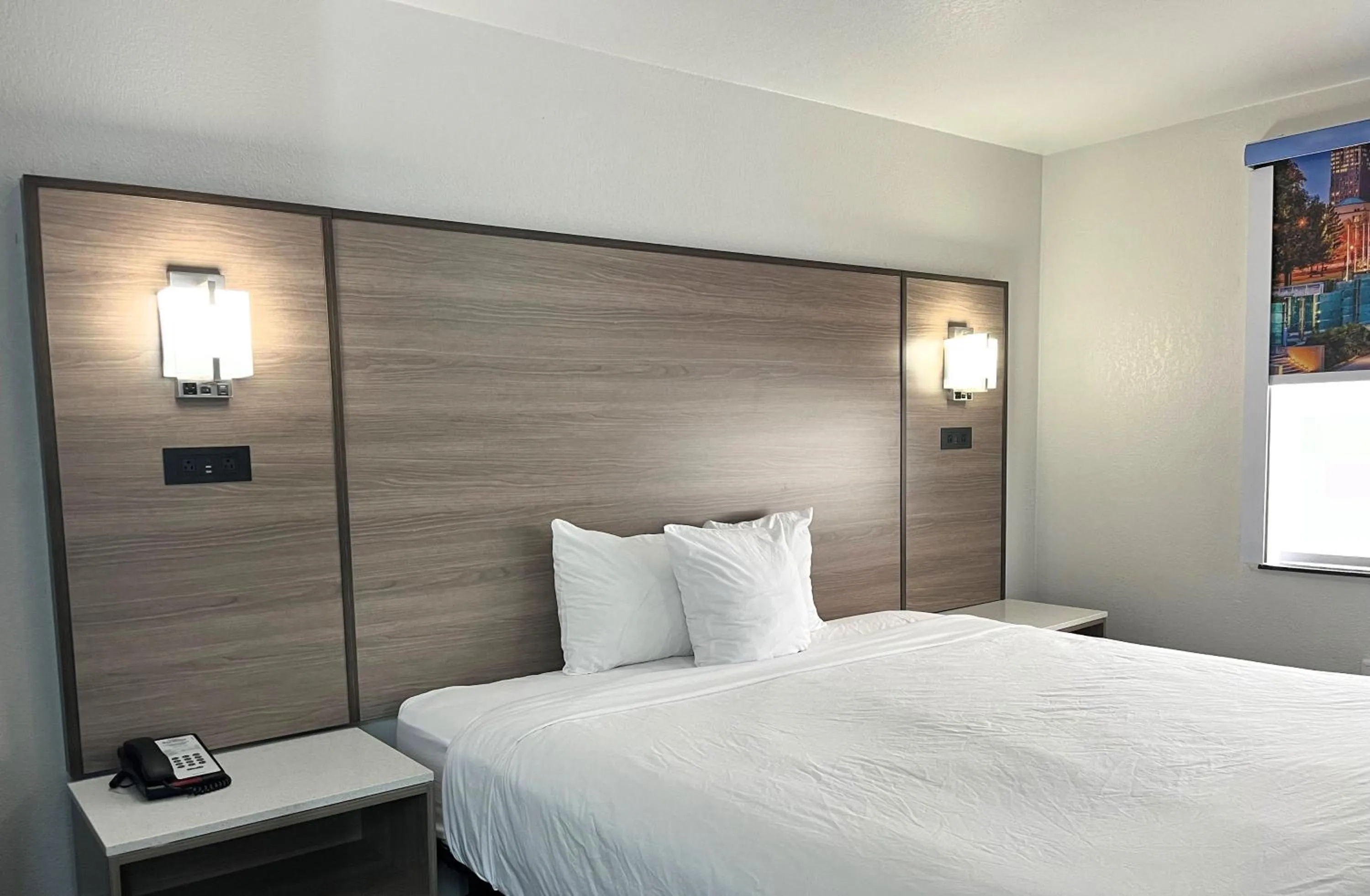 Bedroom, Bed in Baymont by Wyndham Indianapolis Northeast