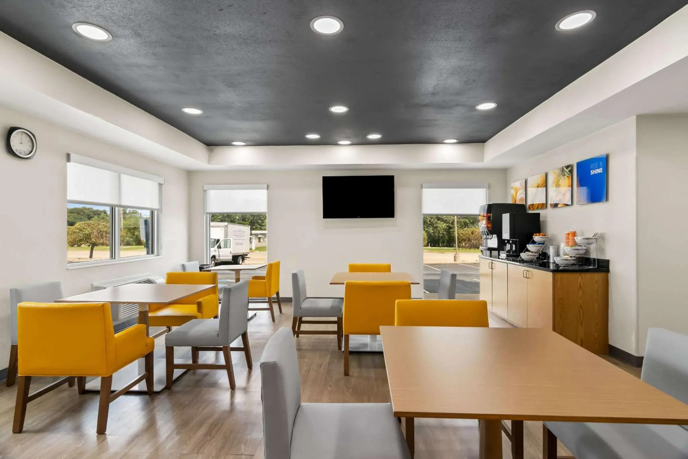 Breakfast in Comfort Inn Schereville Breakfast in Comfort Inn Schereville