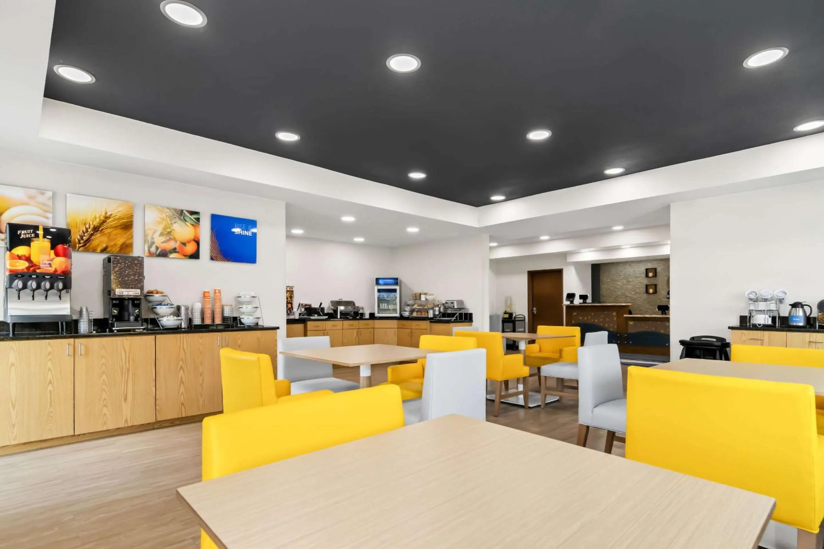 Breakfast in Comfort Inn Schereville