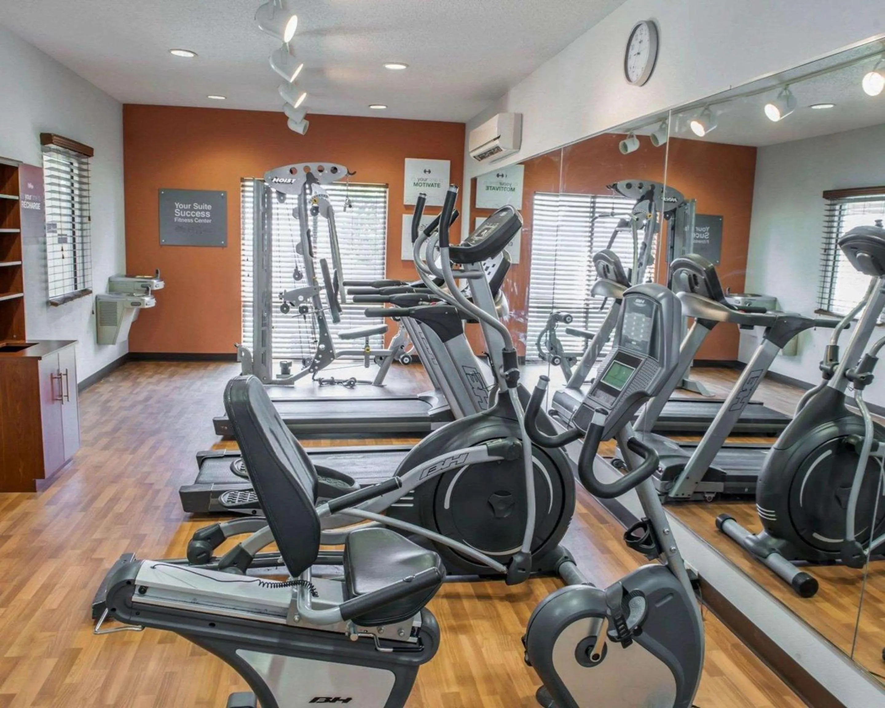 Fitness centre/facilities in Comfort Suites Southport