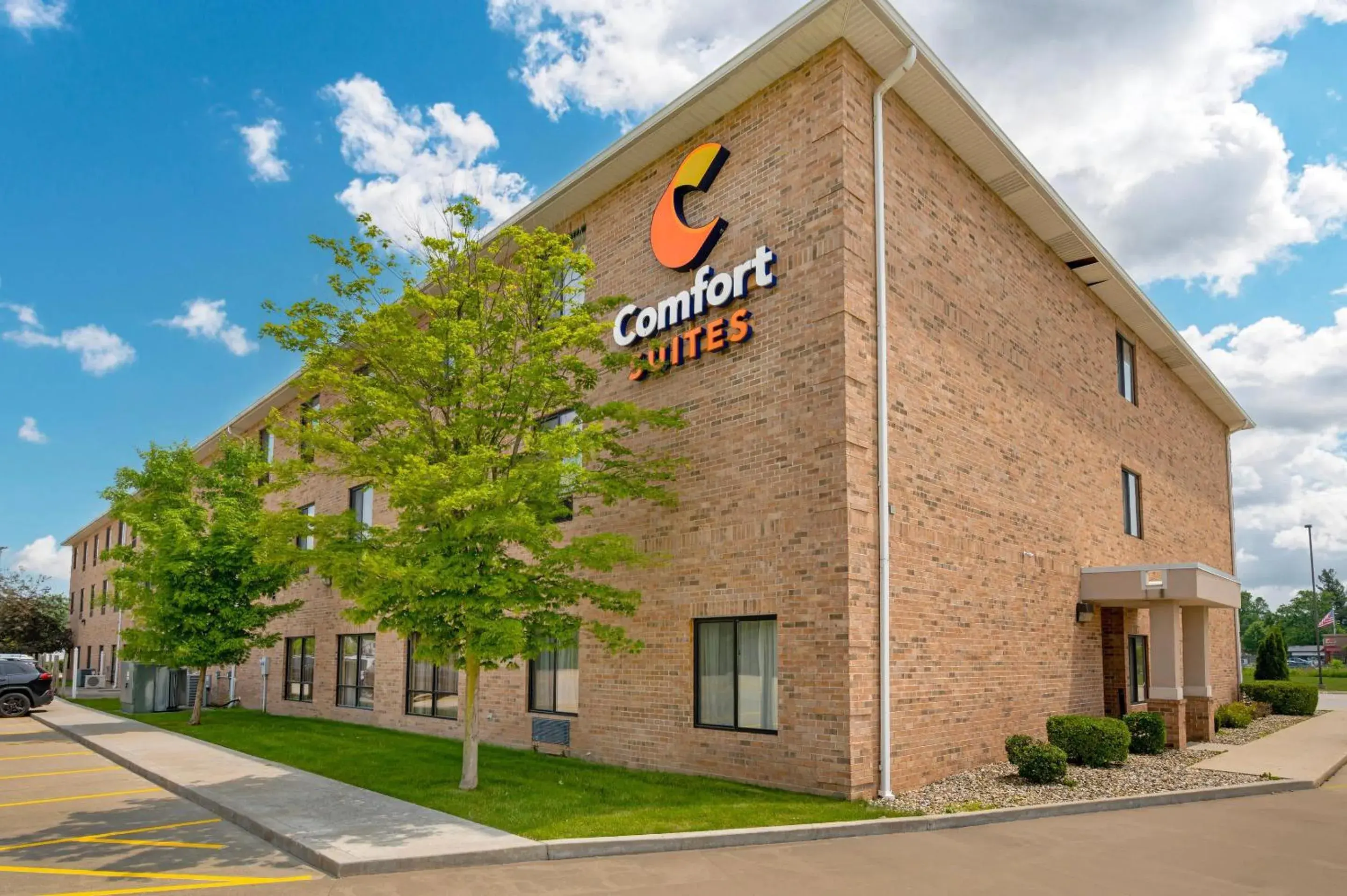Property building in Comfort Suites South Bend Near Casino Property building in Comfort Suites South Bend Near Casino