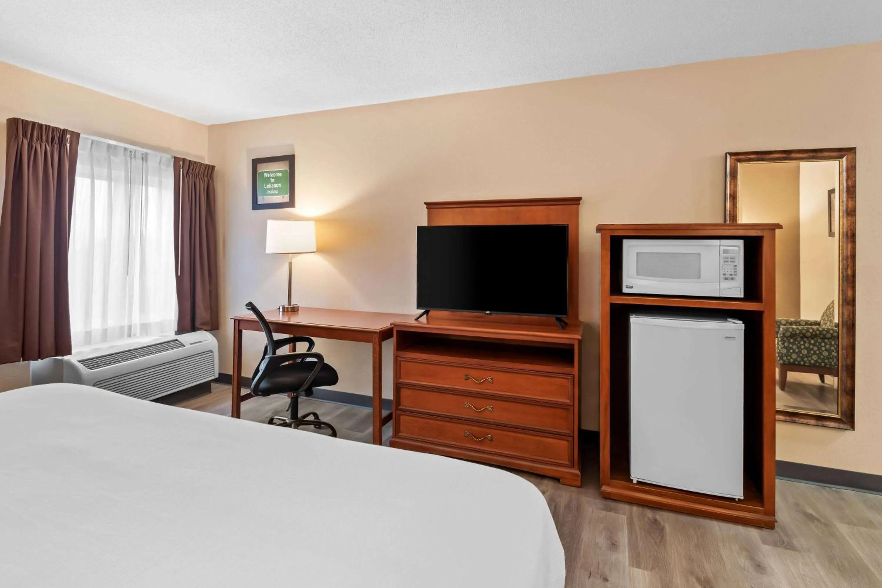 Bed in Baymont by Wyndham Lebanon IN