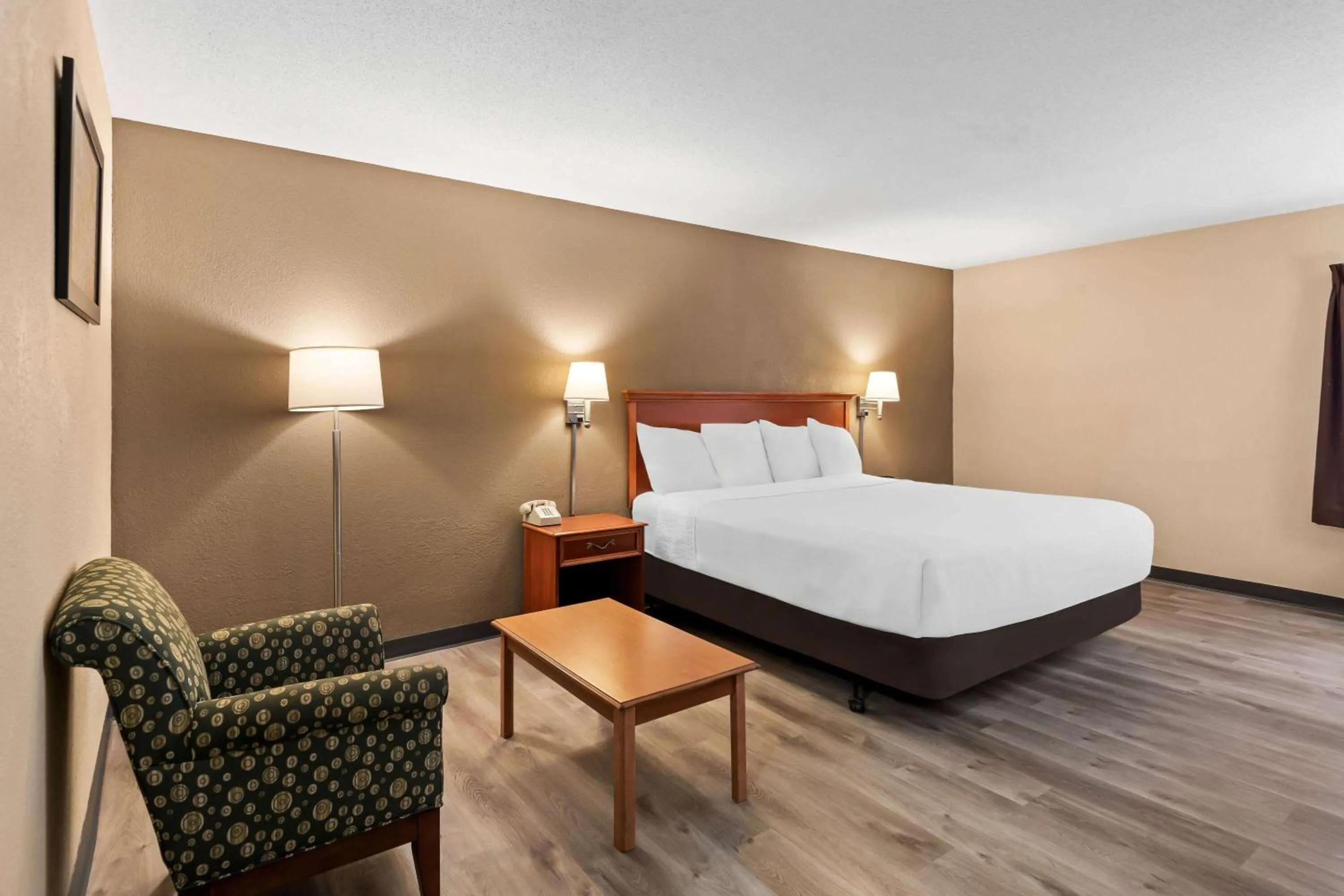 Bed in Baymont by Wyndham Lebanon IN