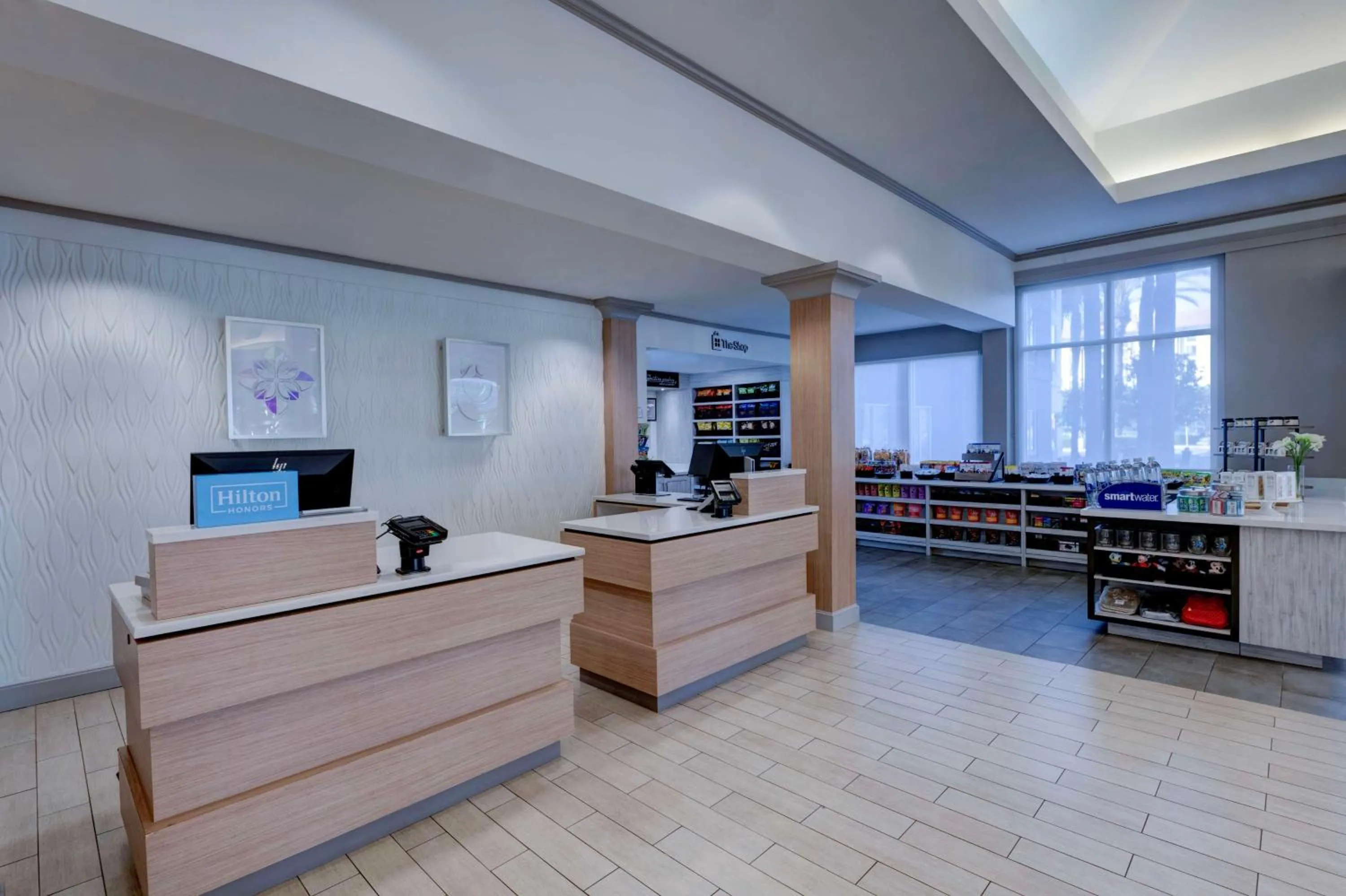 Lobby or reception in Hilton Garden Inn Anaheim/Garden Grove