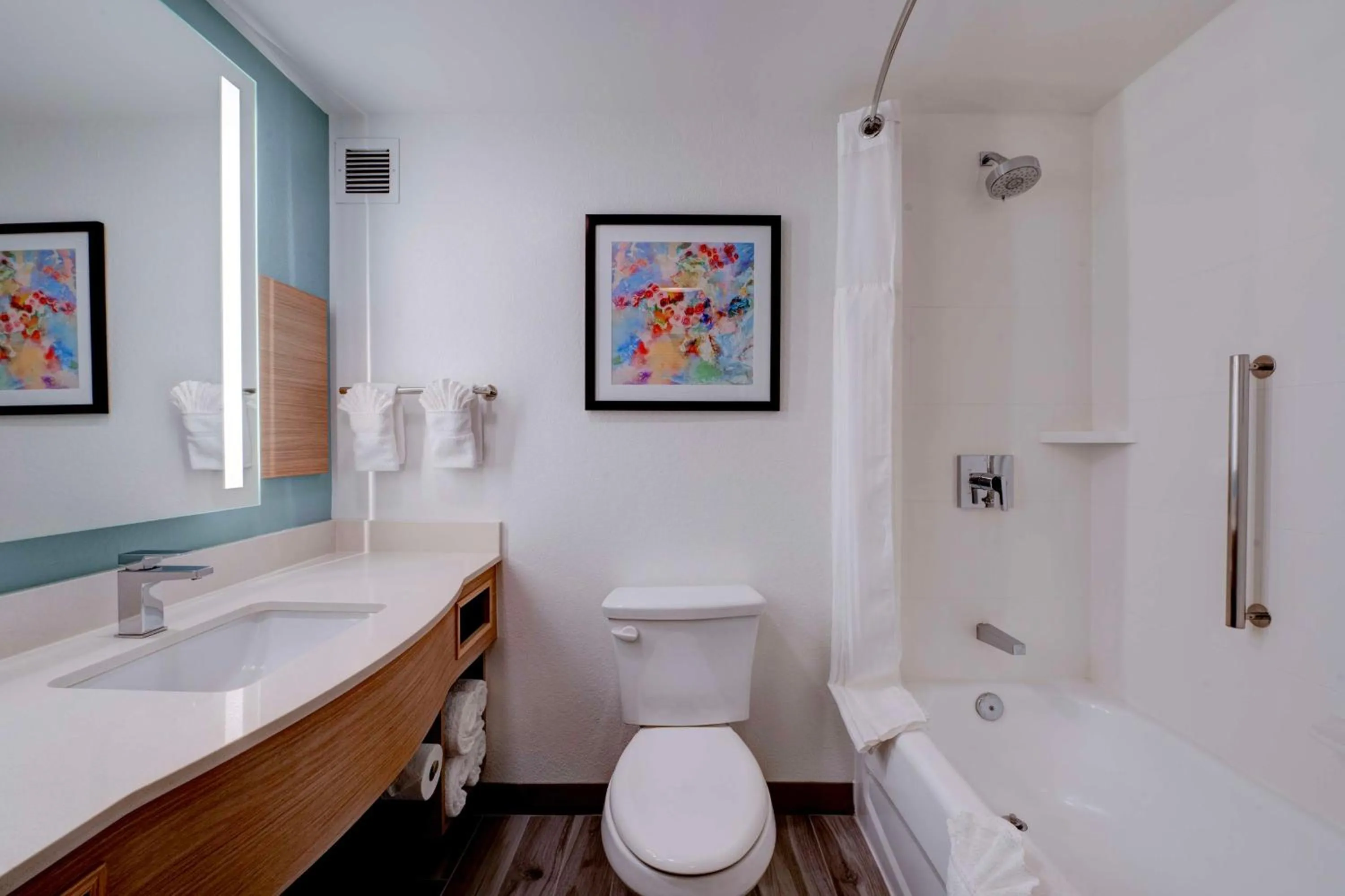 Toilet in Hilton Garden Inn Anaheim/Garden Grove