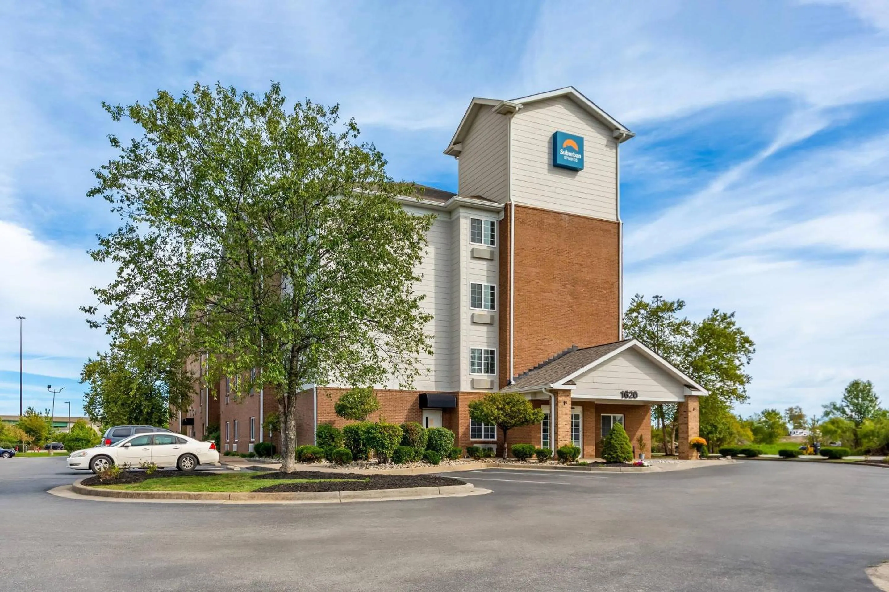 Property building in Suburban Studios Clarksville-Louisville North