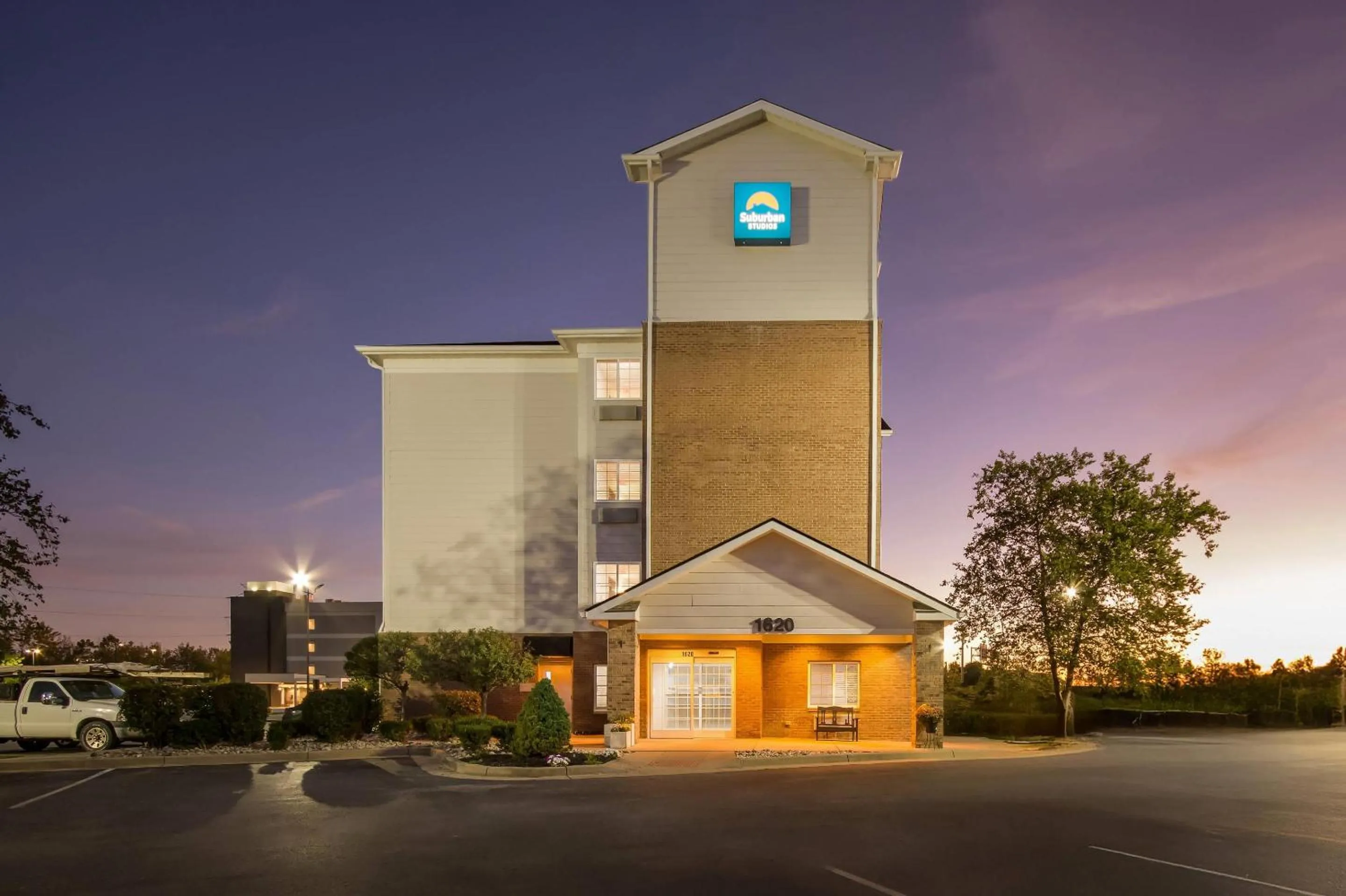 Property building in Suburban Studios Clarksville-Louisville North