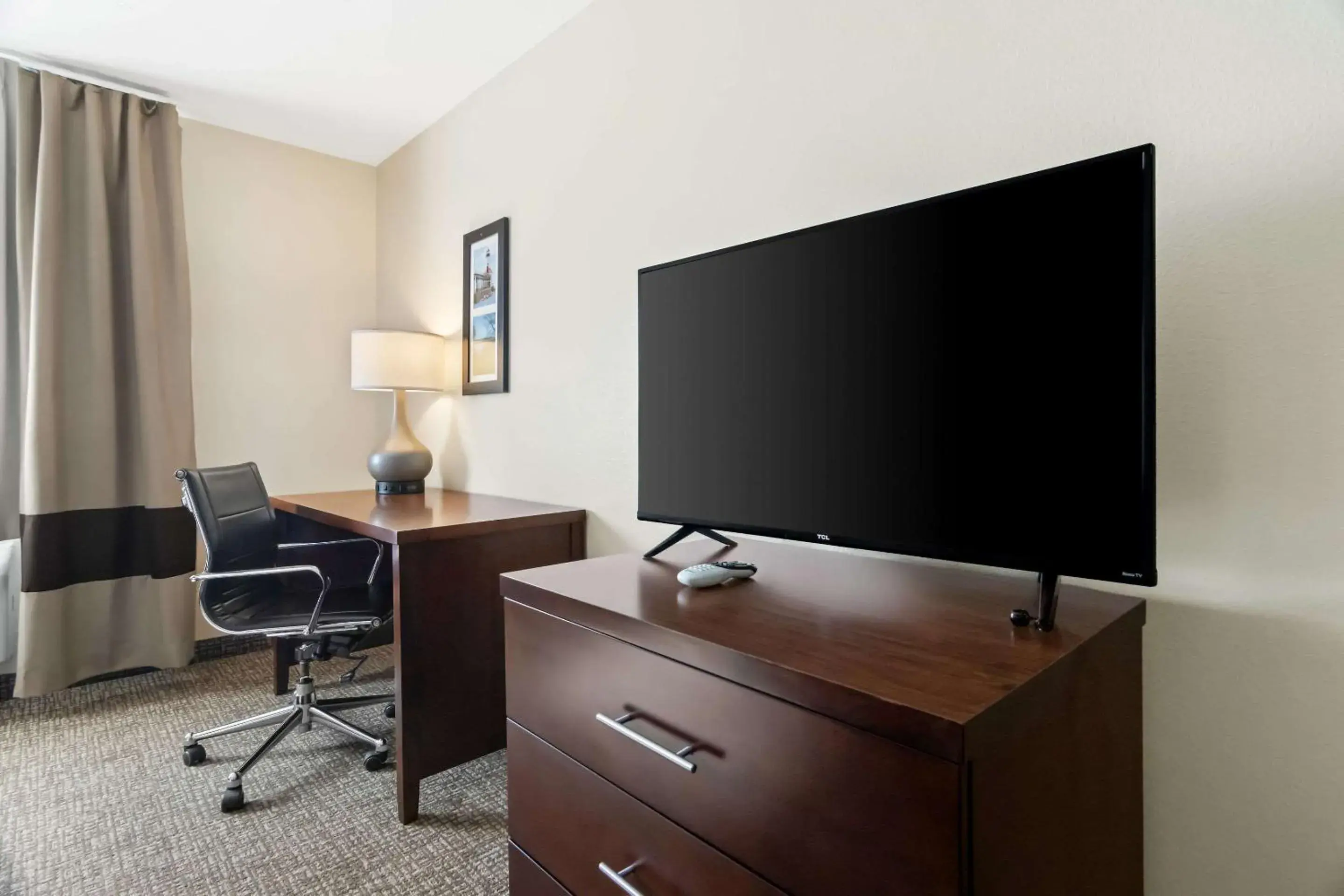 Bedroom in Comfort Inn Hebron-Lowell Area Bedroom in Comfort Inn Hebron-Lowell Area