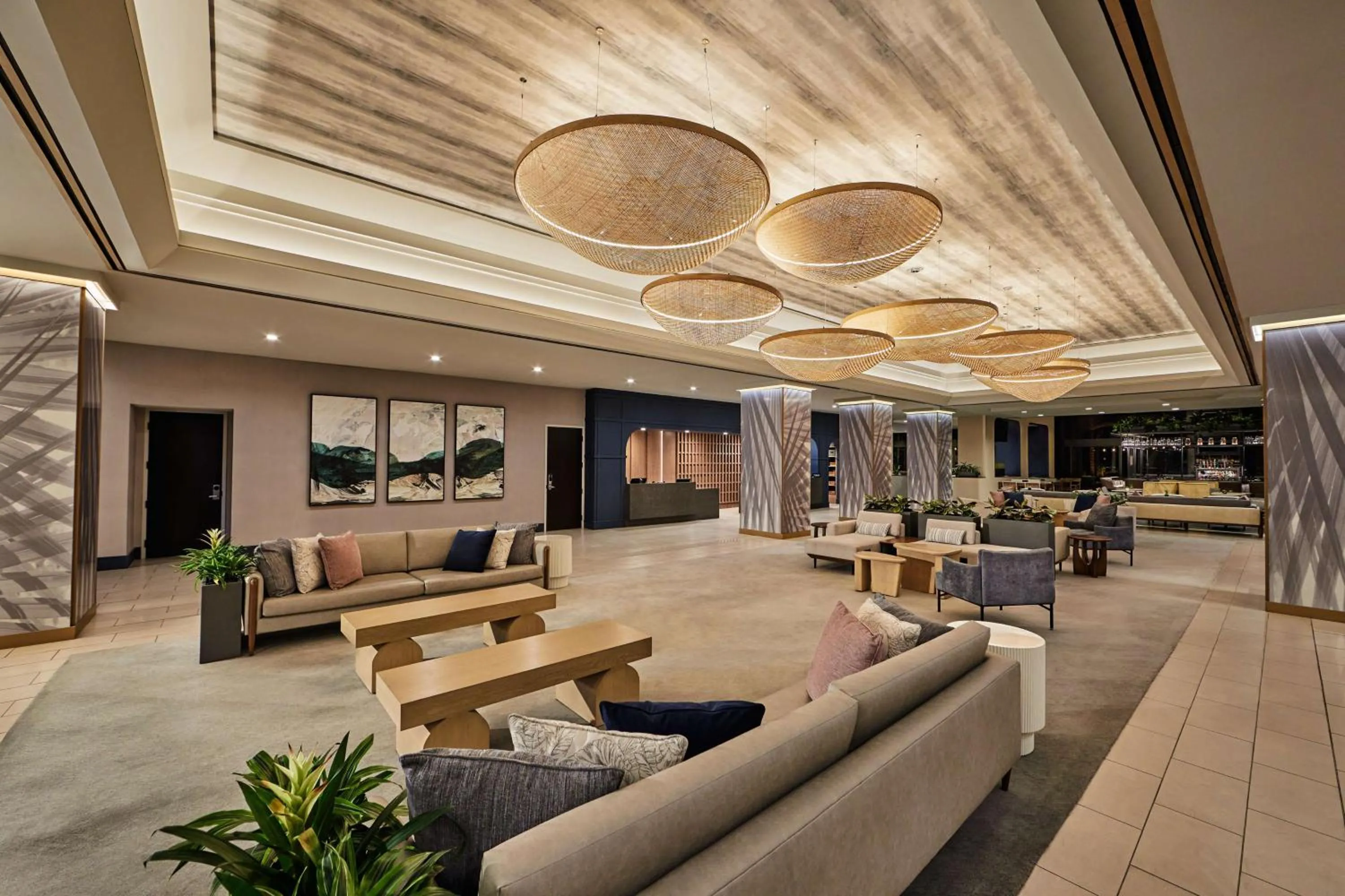 Lobby or reception in Hotel Fera Anaheim, a DoubleTree by Hilton Hotel