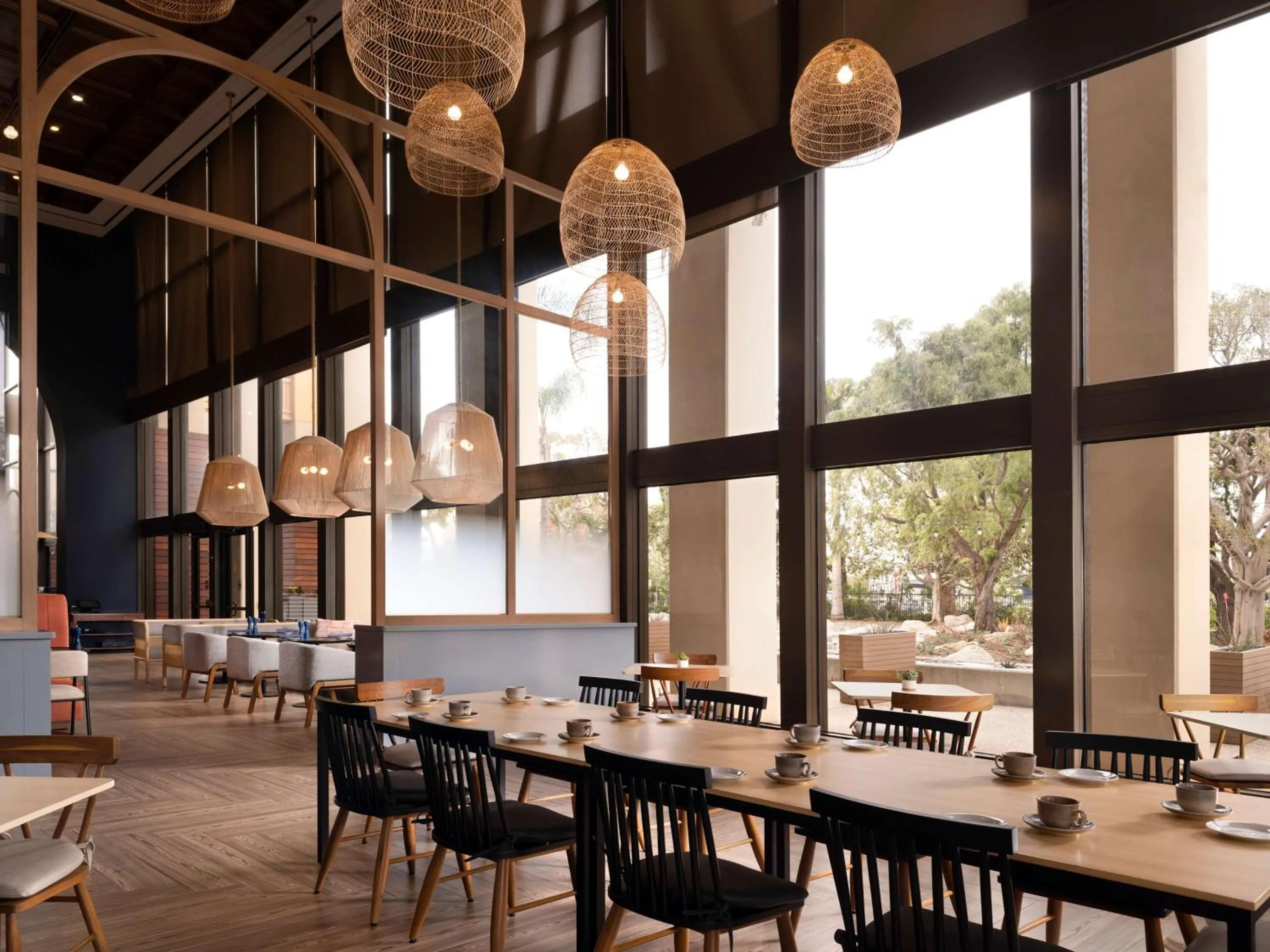 Restaurant/places to eat in Hotel Fera Anaheim, a DoubleTree by Hilton Hotel