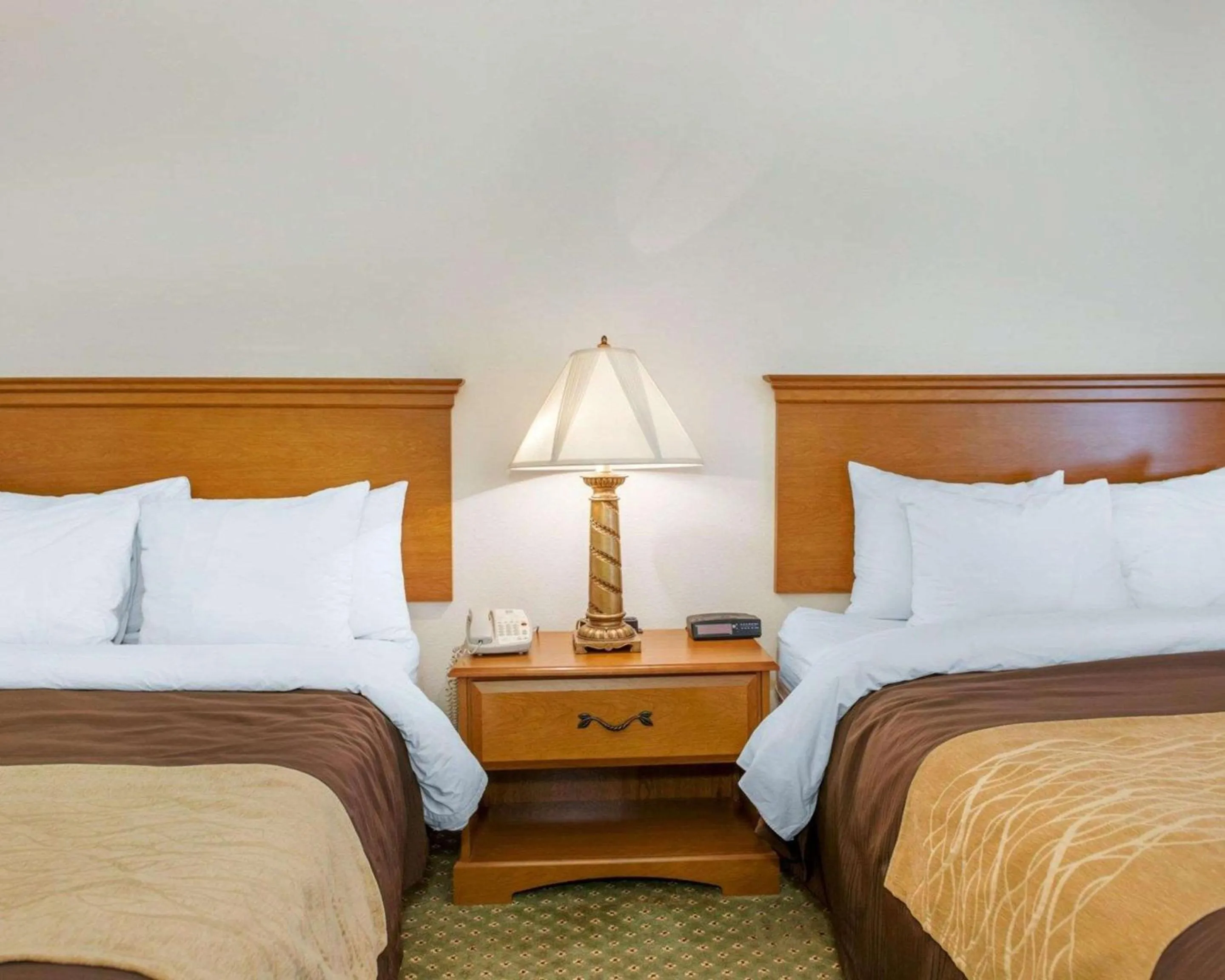 Photo of the whole room, Bed in Quality Inn & Suites Near Amish Country