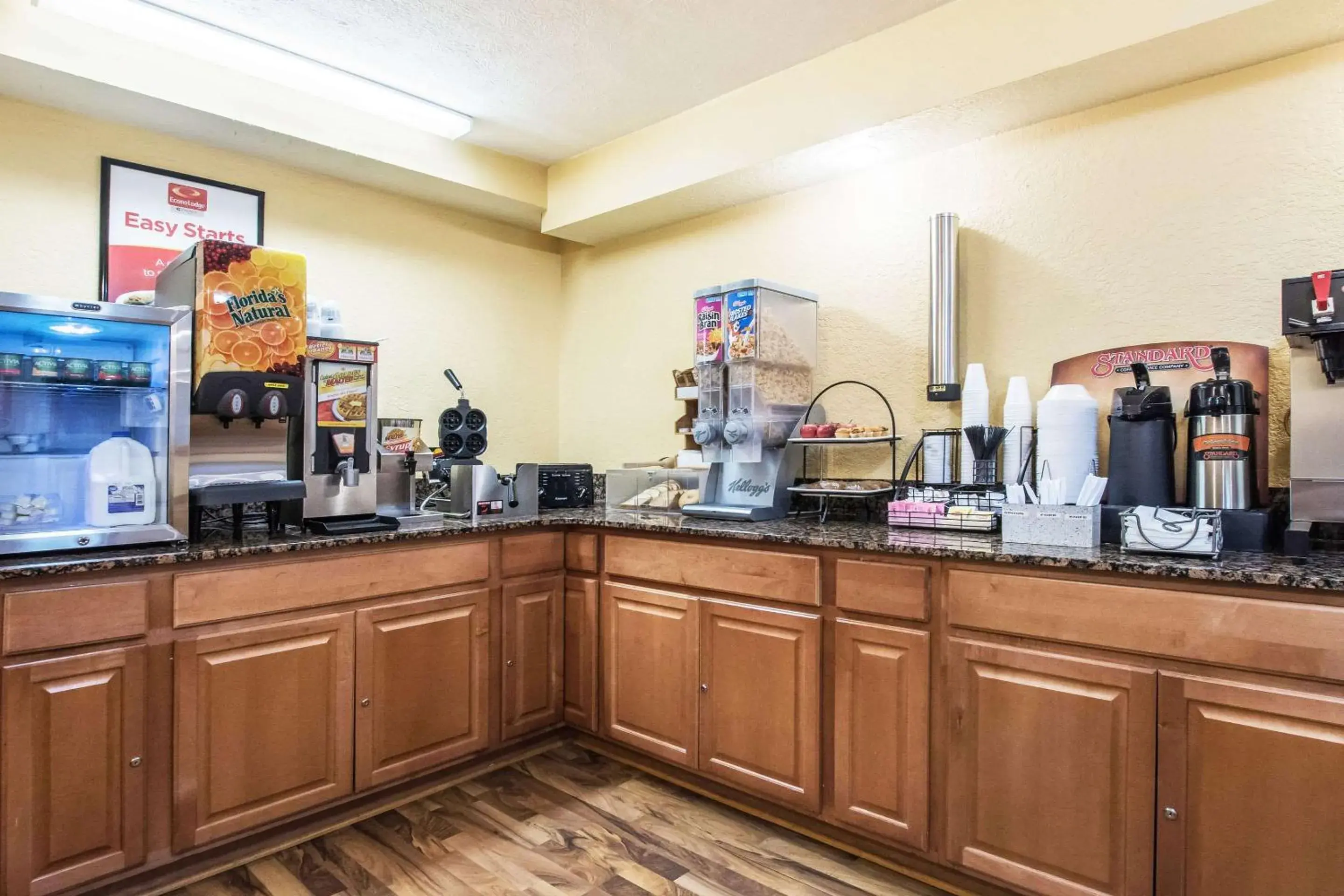 Restaurant/places to eat in Econo Lodge Cloverdale Restaurant/places to eat in Econo Lodge Cloverdale