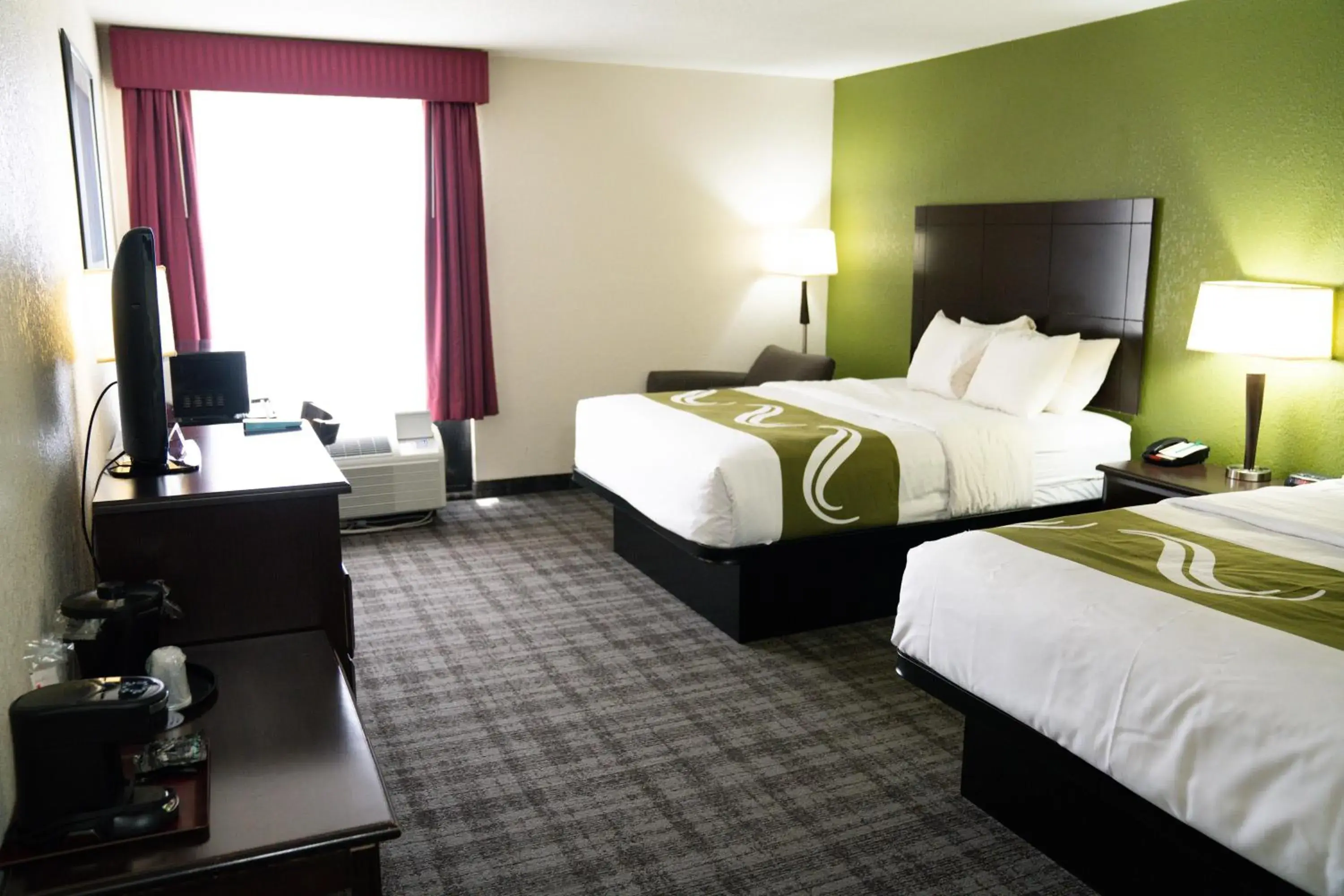 Photo of the whole room, Bed in Quality Inn Seymour I-65 Photo of the whole room, Bed in Quality Inn Seymour I-65