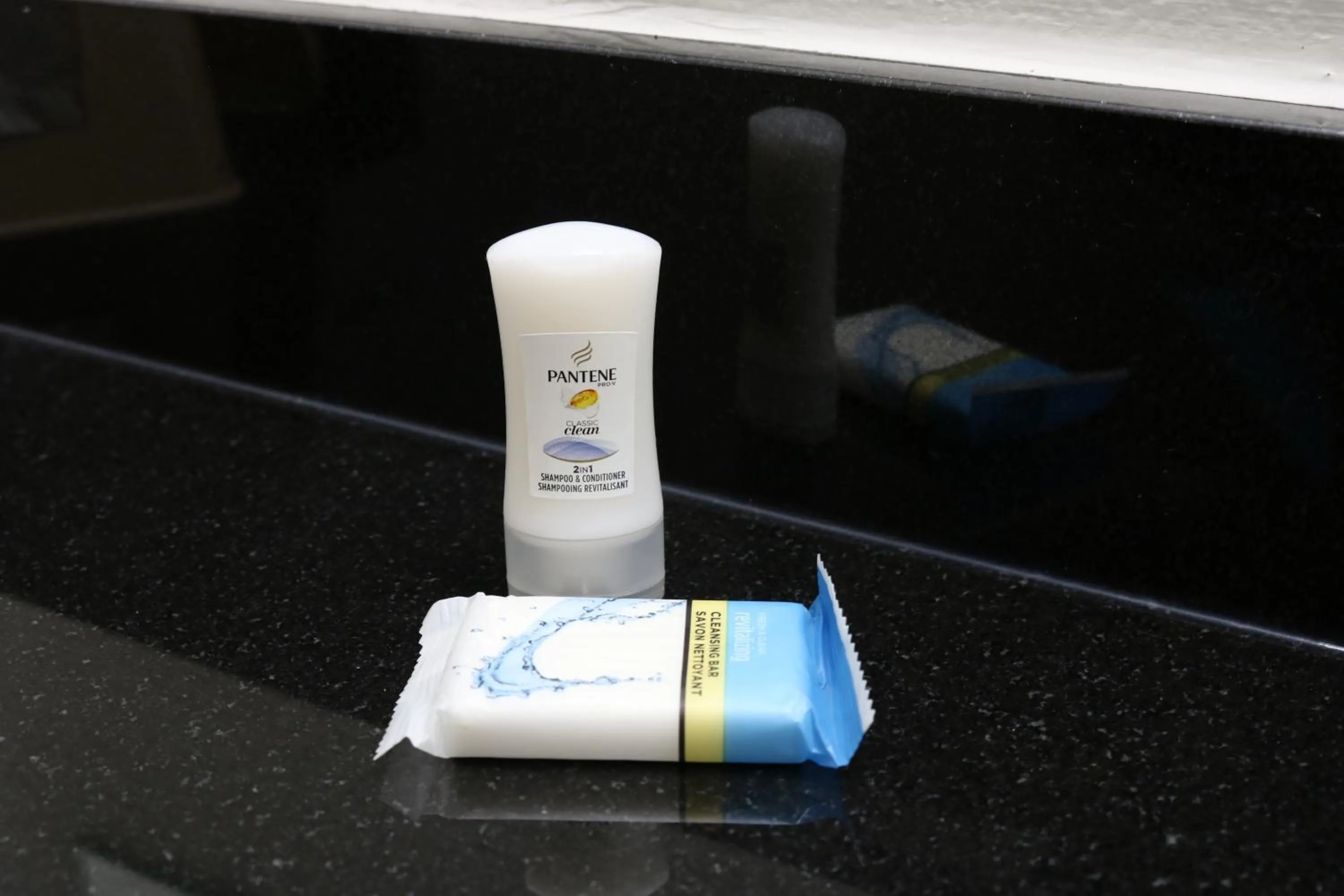 Heritage Inn & Suites