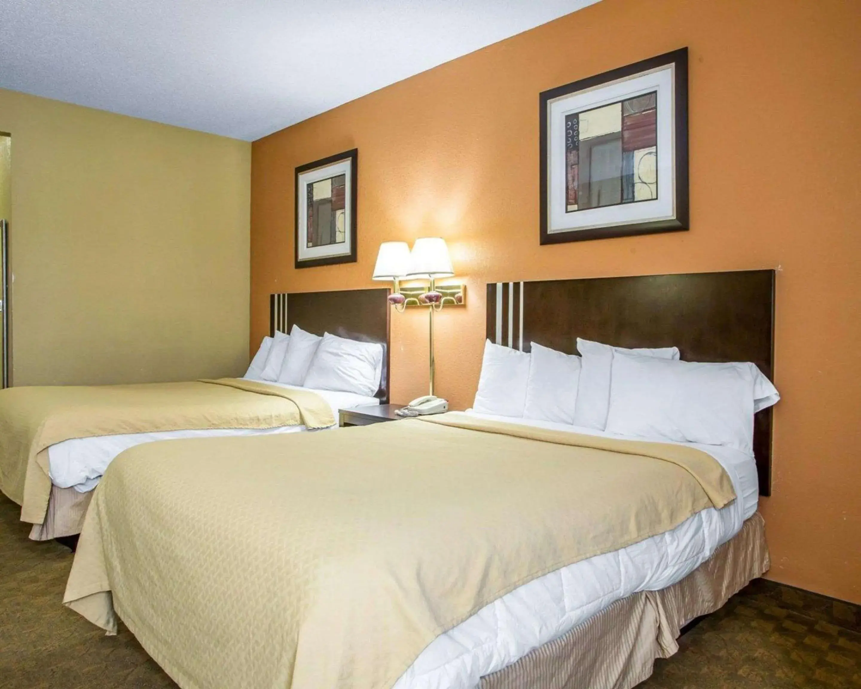 Queen Room with Two Queen Beds - Non-Smoking in Quality Inn Merrillville Queen Room with Two Queen Beds - Non-Smoking in Quality Inn Merrillville