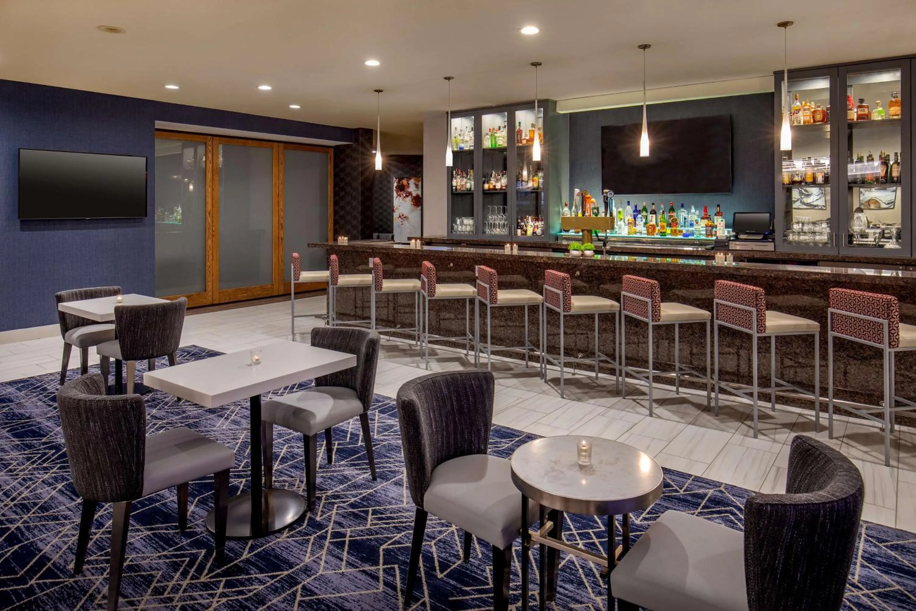 Lobby or reception in DoubleTree by Hilton Washington DC North/Gaithersburg