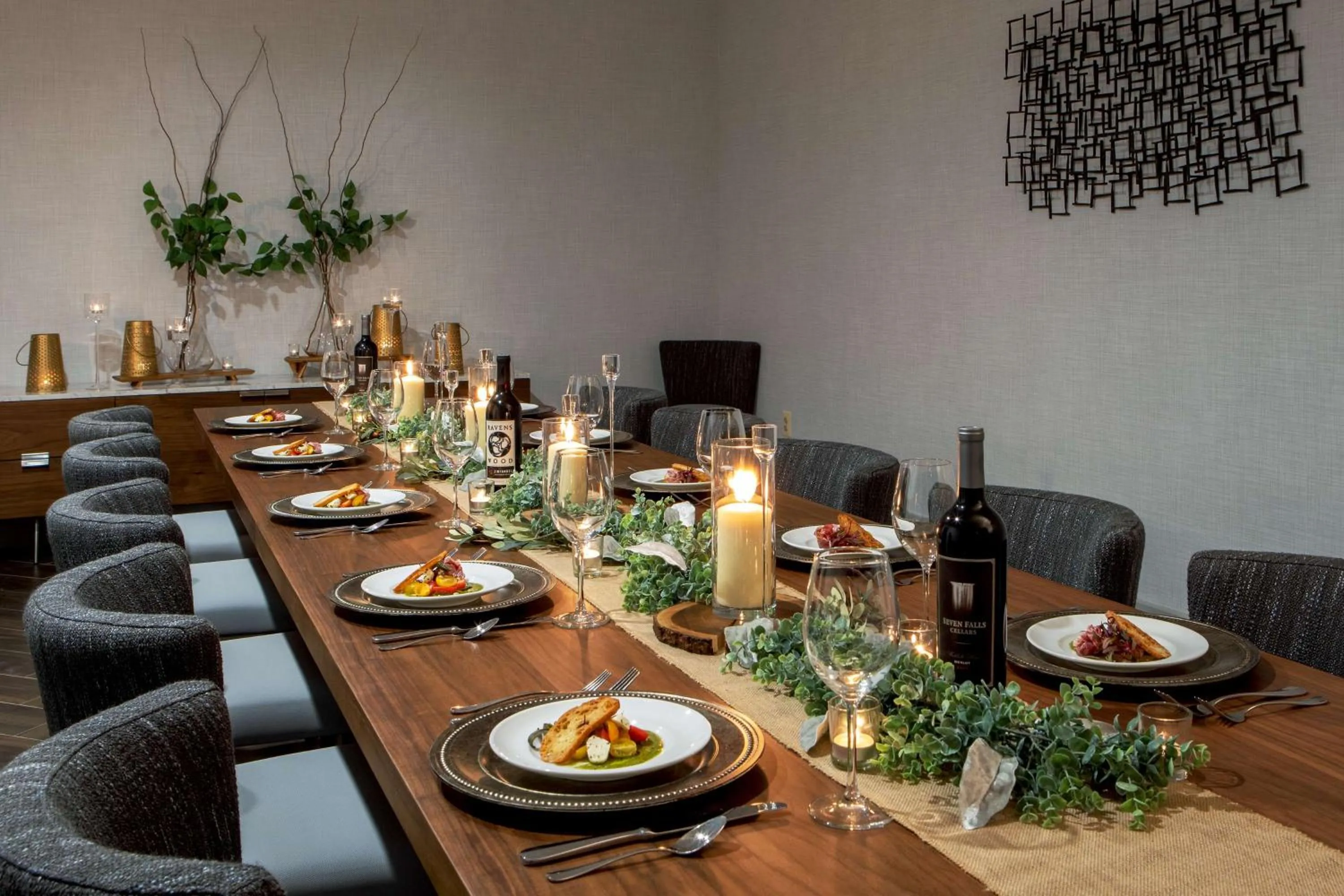 Restaurant/places to eat in DoubleTree by Hilton Washington DC North/Gaithersburg