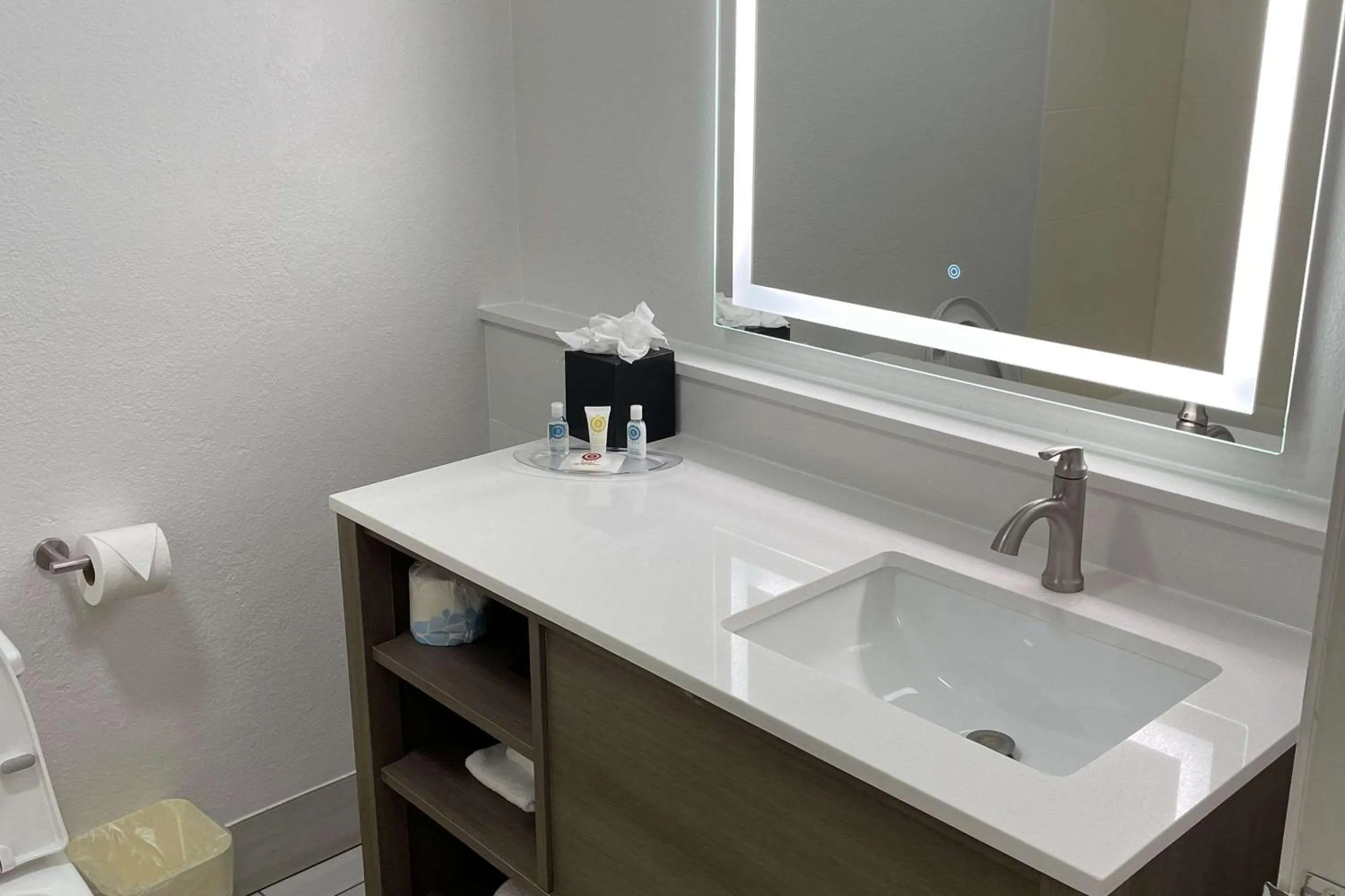 Bedroom in Comfort Inn Indianapolis South I-65