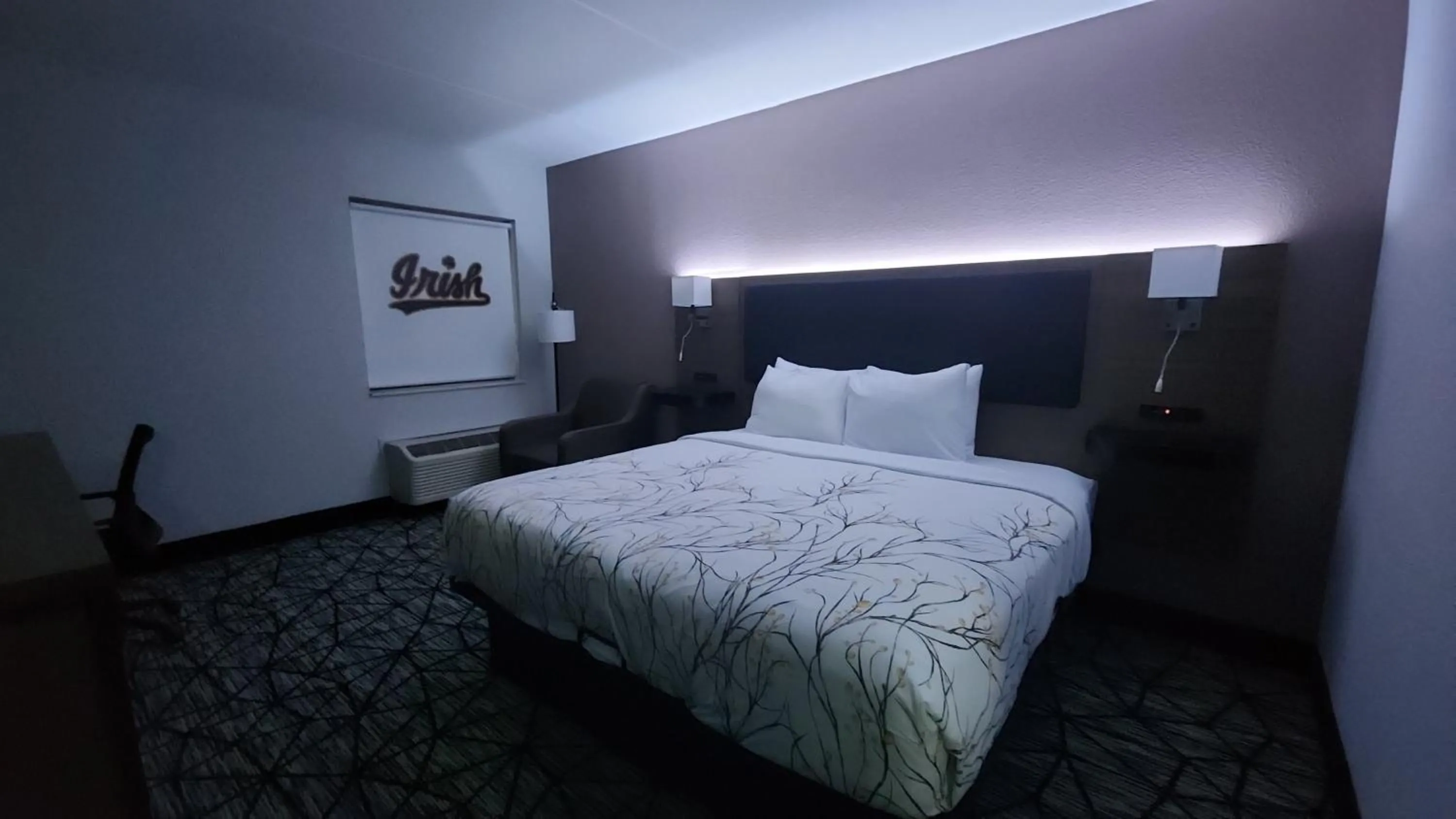 Bed in Baymont by Wyndham South Bend Near Notre Dame