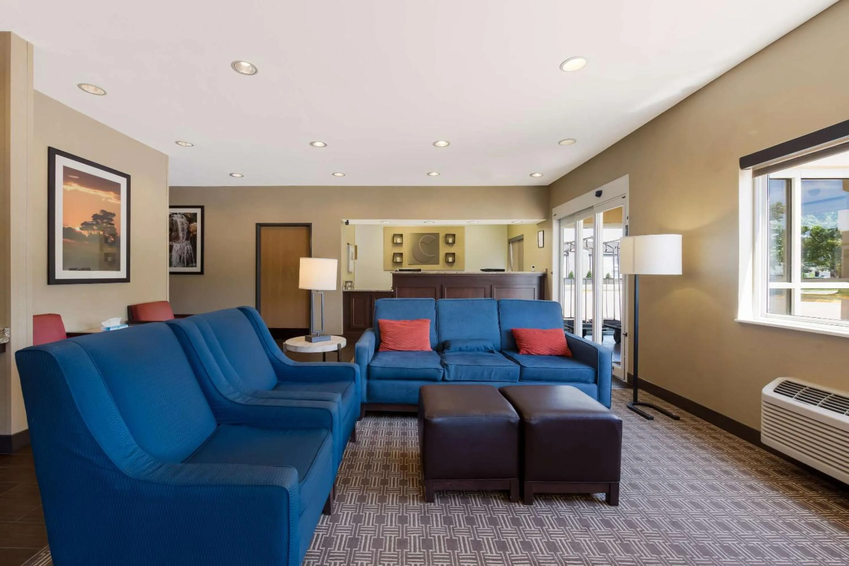 Lobby or reception in Comfort Inn Wichita East