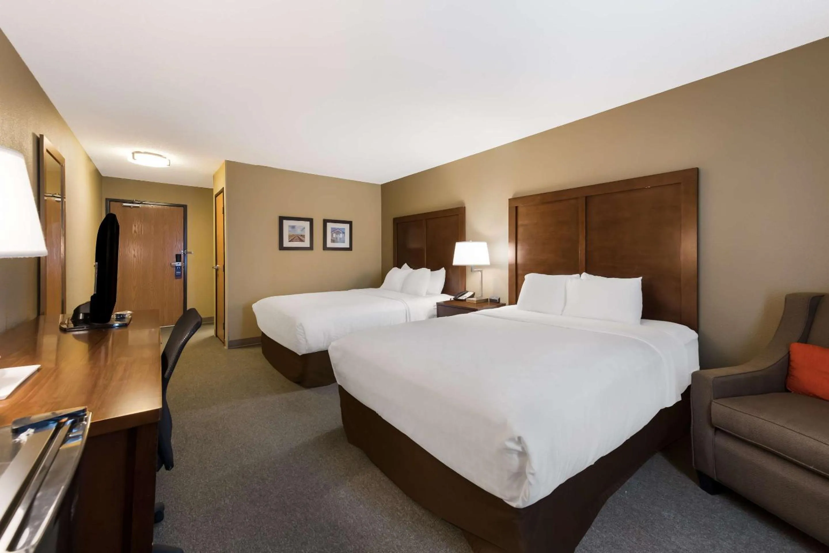 Bedroom, Bed in Comfort Inn Wichita East