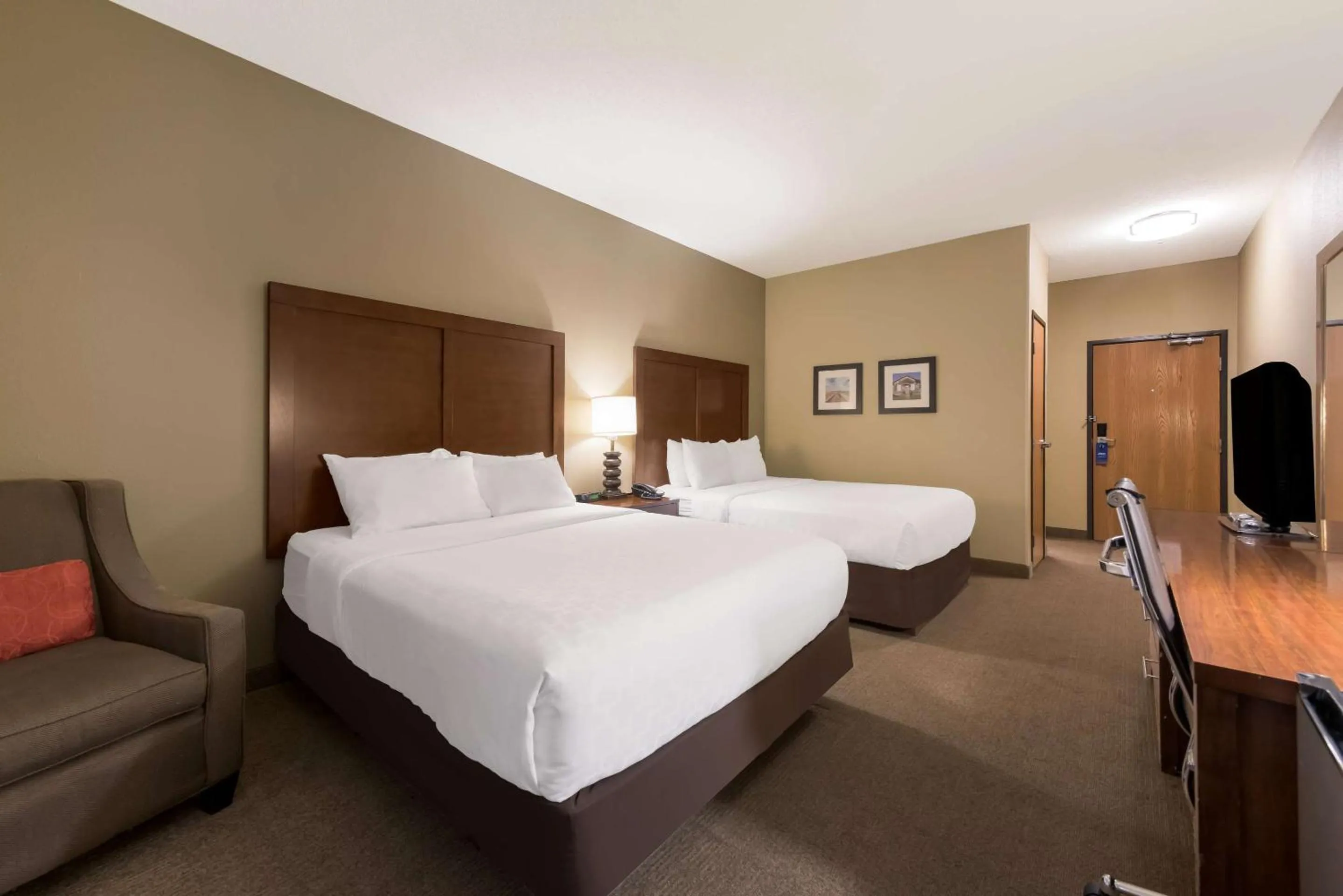 Bedroom, Bed in Comfort Inn Wichita East