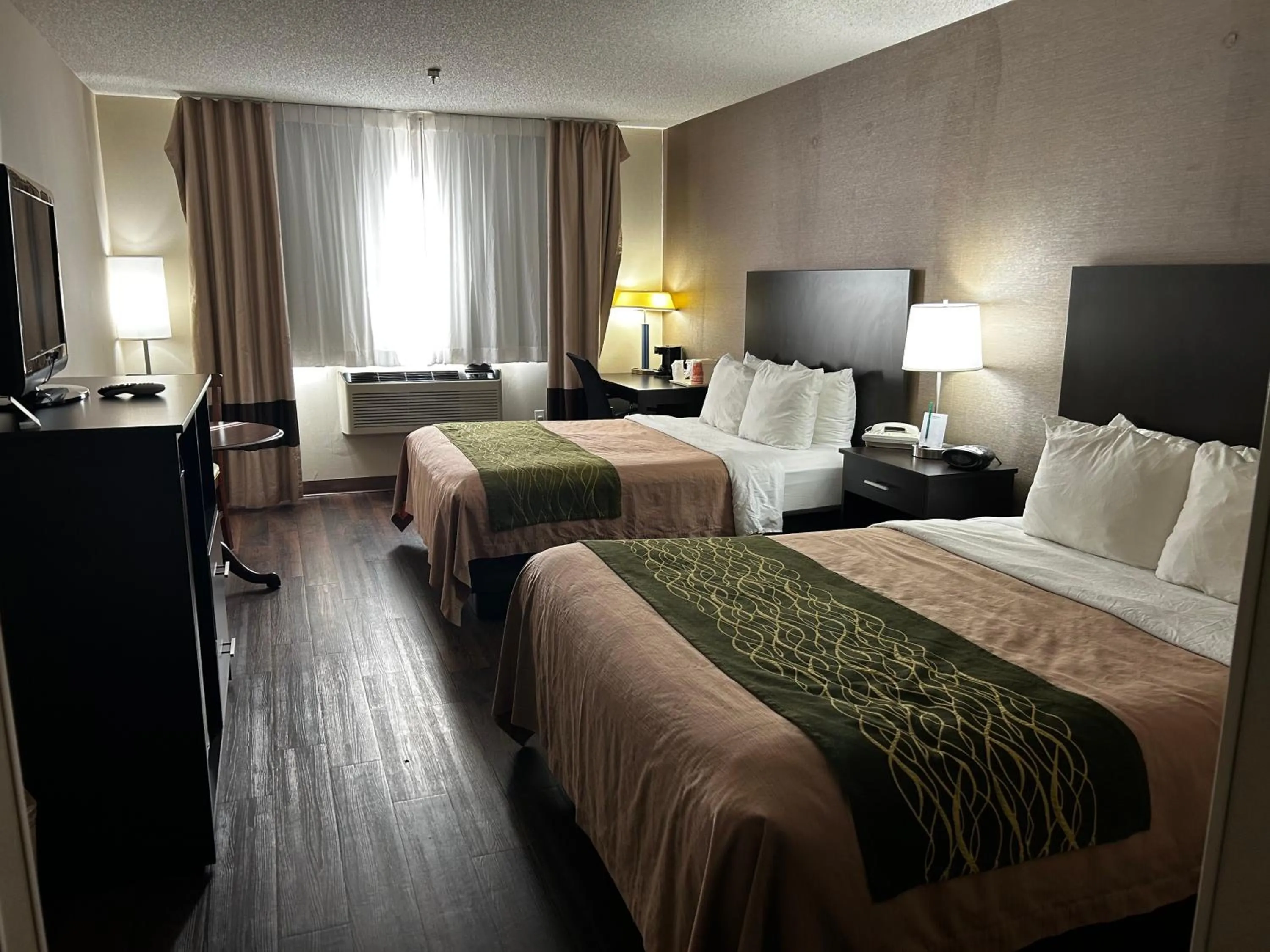 Photo of the whole room, Bed in Quality Inn Goodland I-70