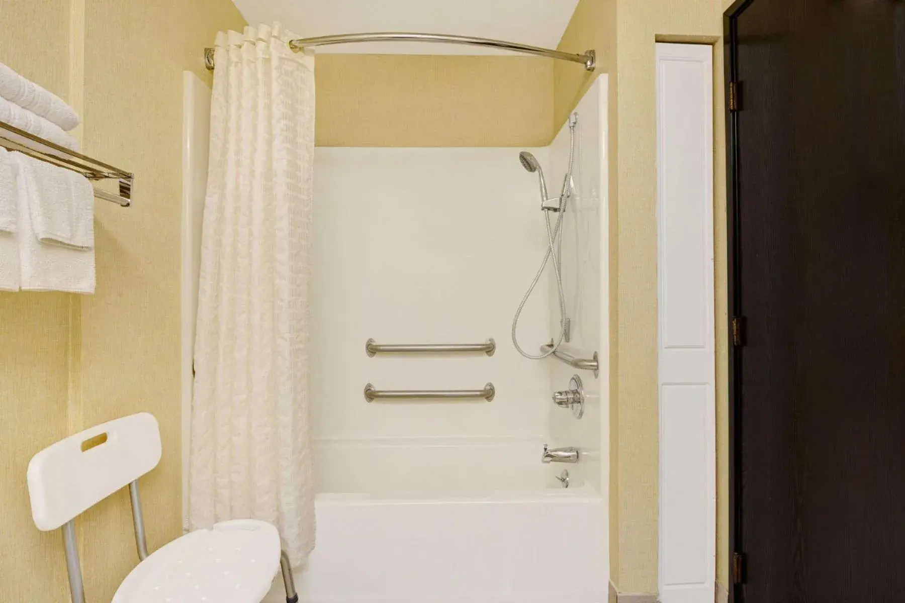 King Room - Smoking in Super 8 by Wyndham Hutchinson King Room - Smoking in Super 8 by Wyndham Hutchinson