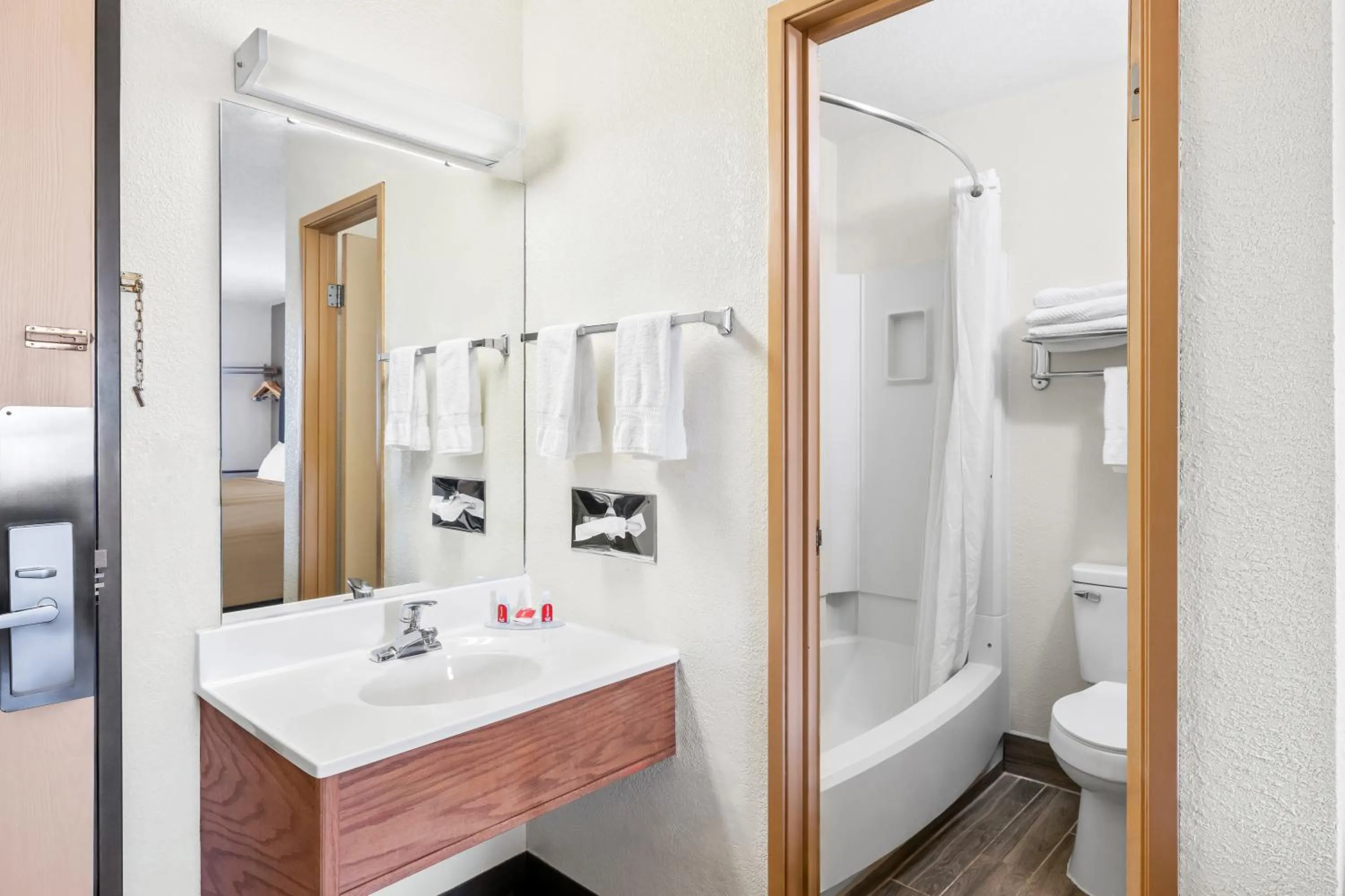 Bathroom in Econo Lodge