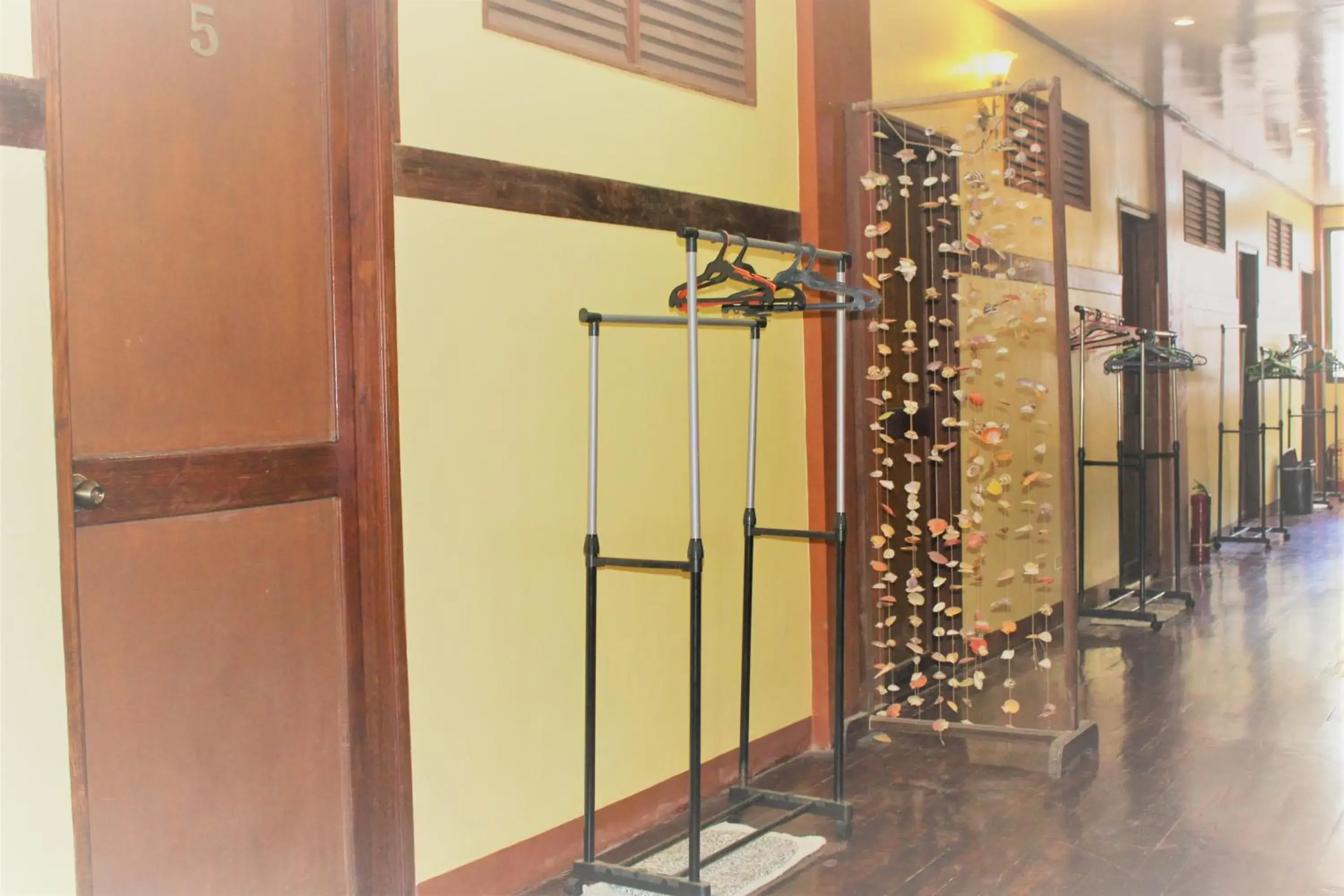 Lolo Oyong Pension House Lolo Oyong Pension House