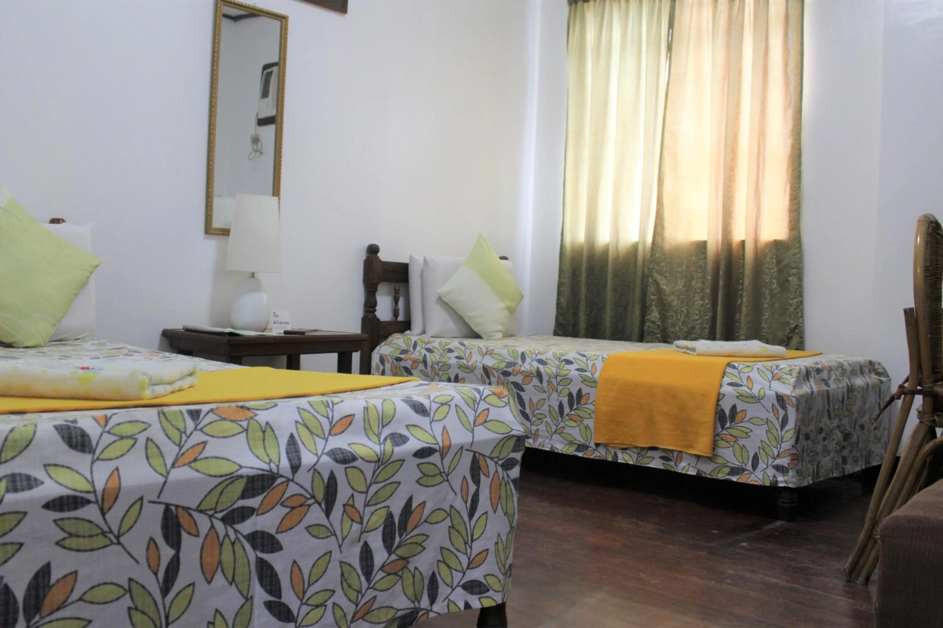 Lolo Oyong Pension House