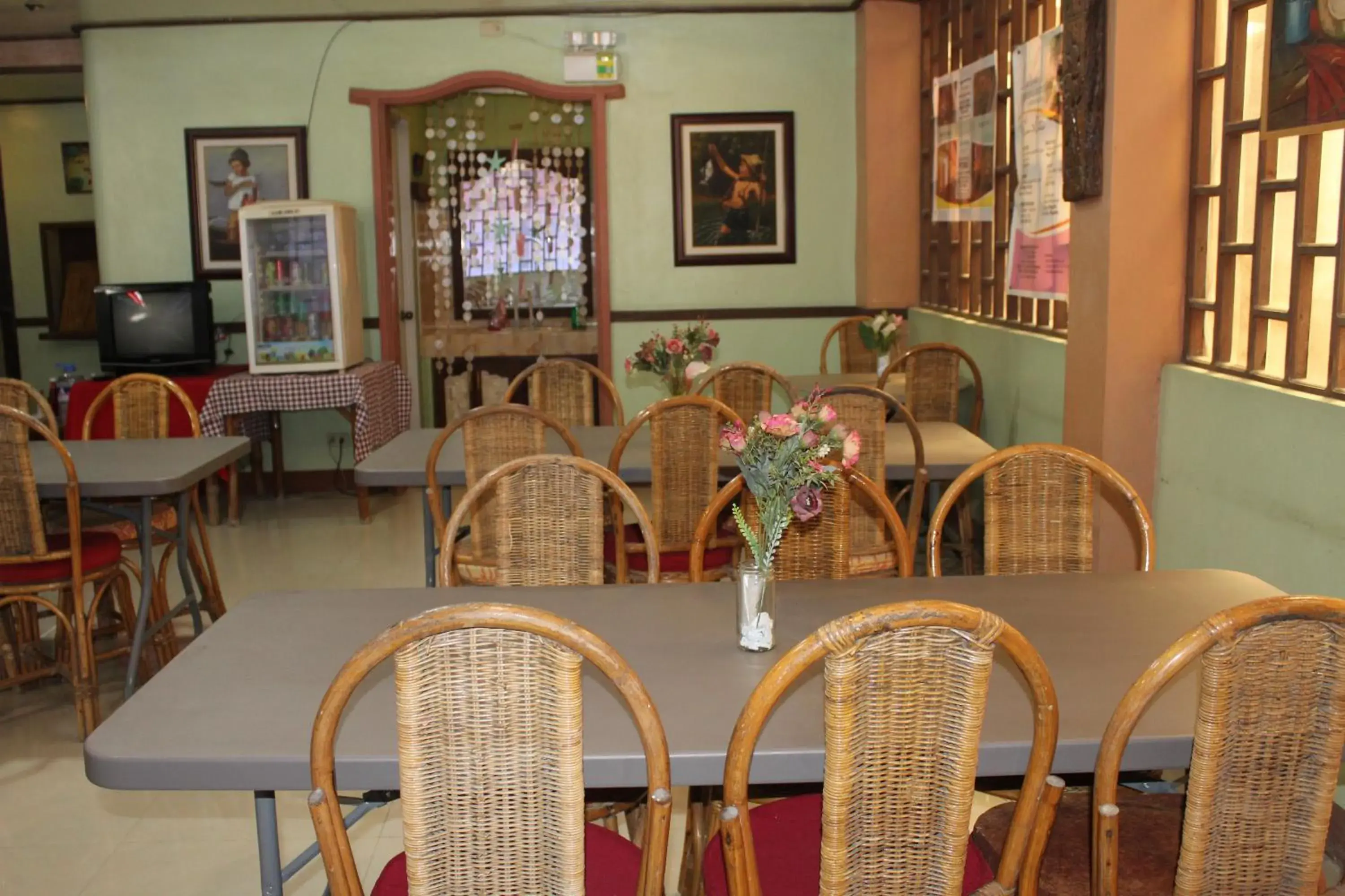 Lolo Oyong Pension House Lolo Oyong Pension House