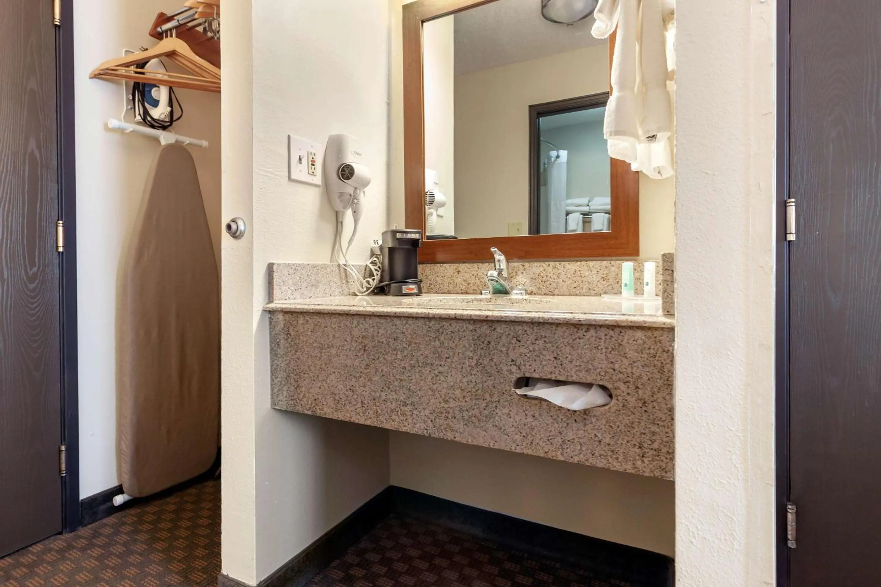 Bedroom in Quality Inn Hays I-70