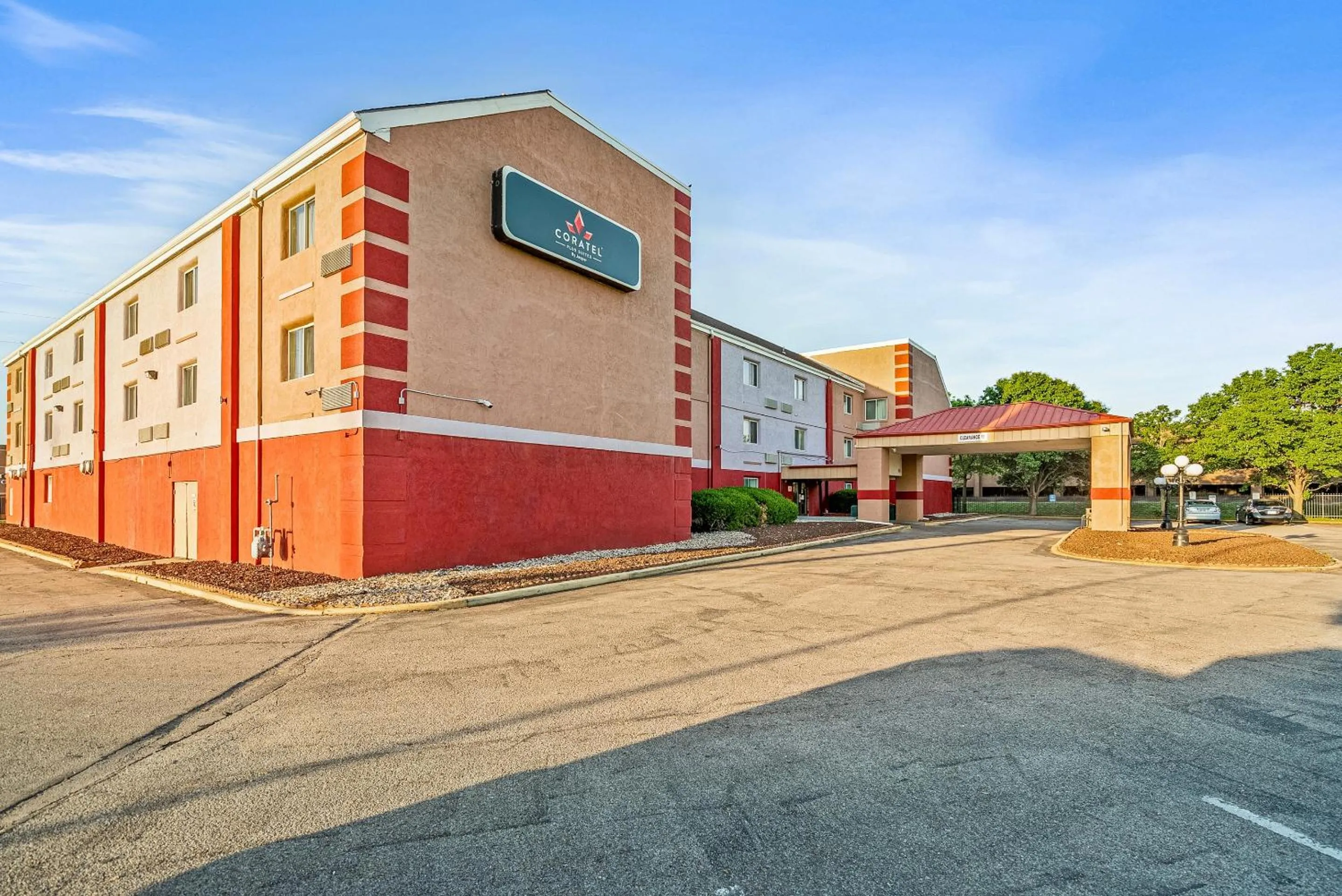 Property building in Coratel Plus Suites Wichita West Airport