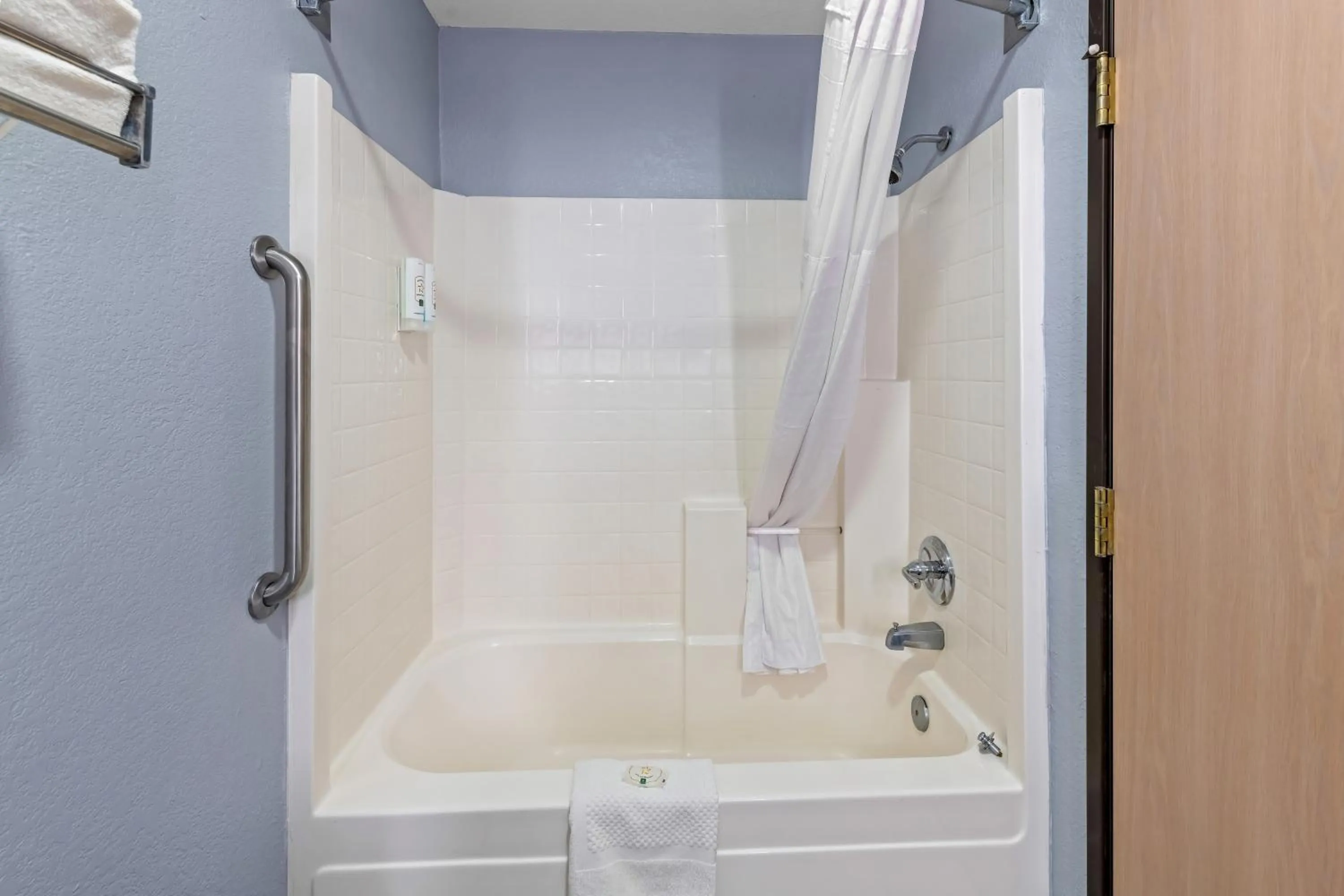 Quality Inn & Suites Manhattan