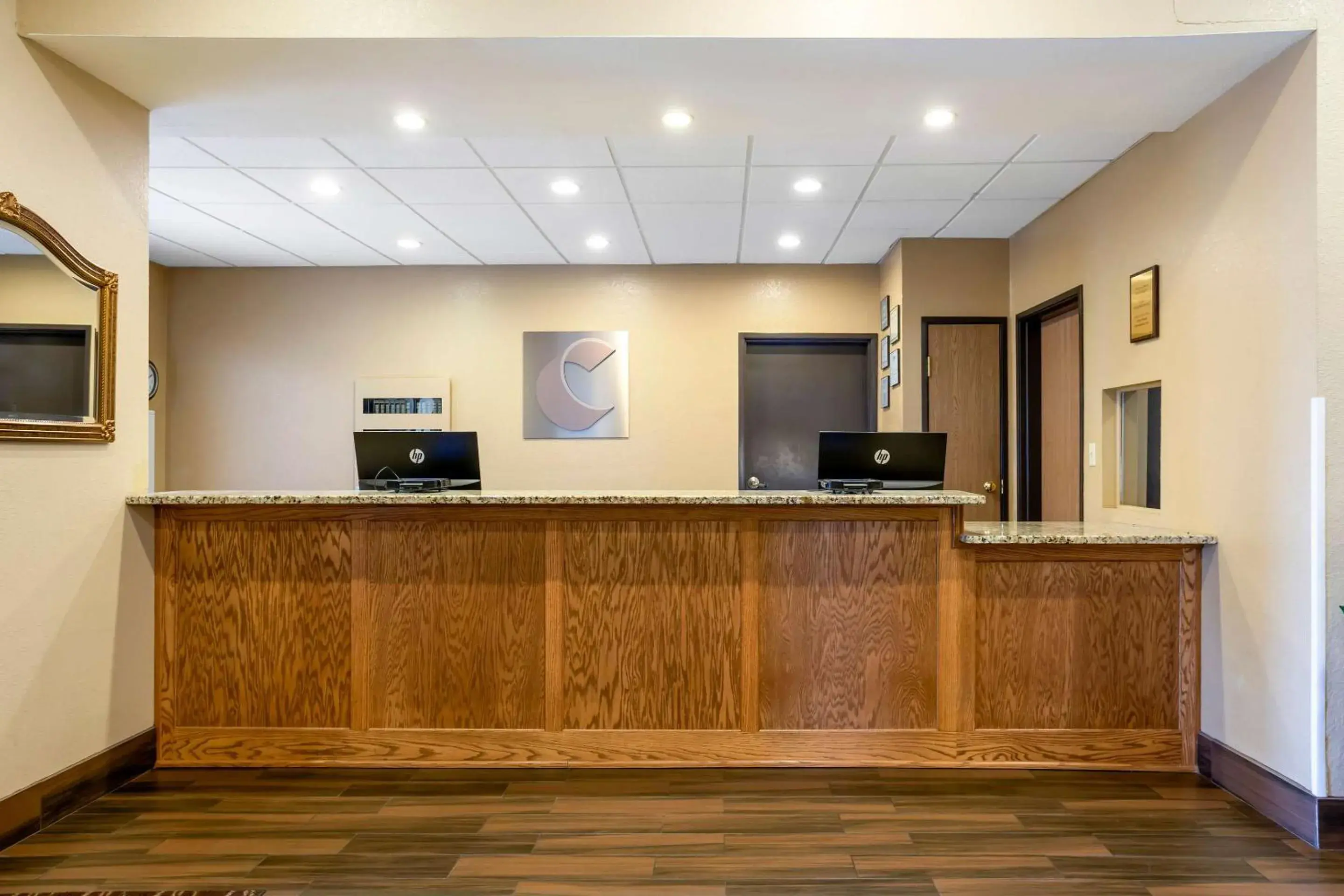 Lobby or reception in Comfort Inn & Suites Pittsburg KS Lobby or reception in Comfort Inn & Suites Pittsburg KS