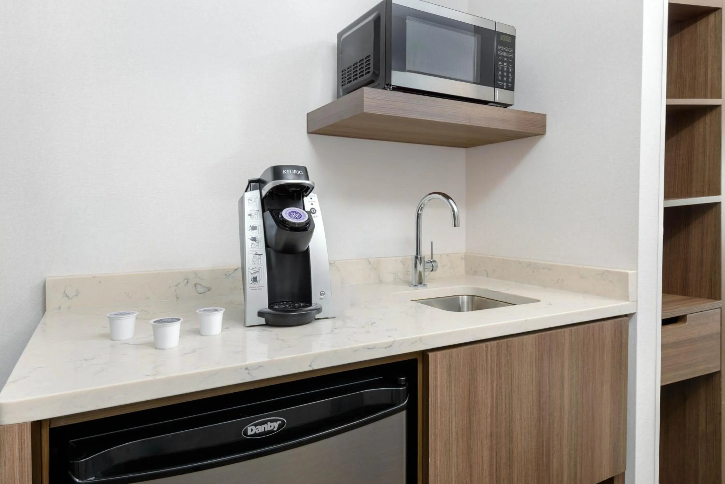 Coffee/tea facilities in Hilton Garden Inn Buffalo Airport