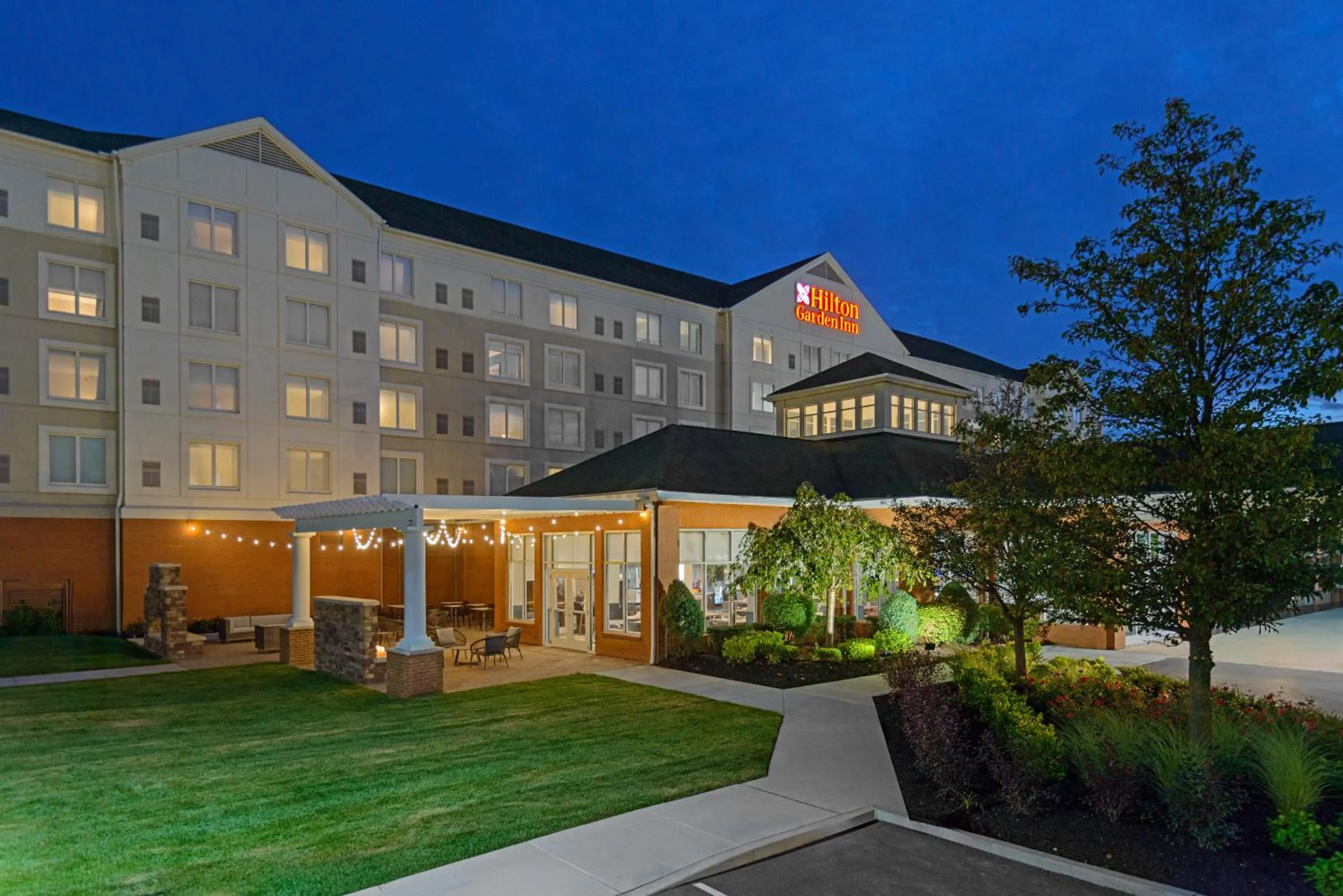 Property building in Hilton Garden Inn Buffalo Airport